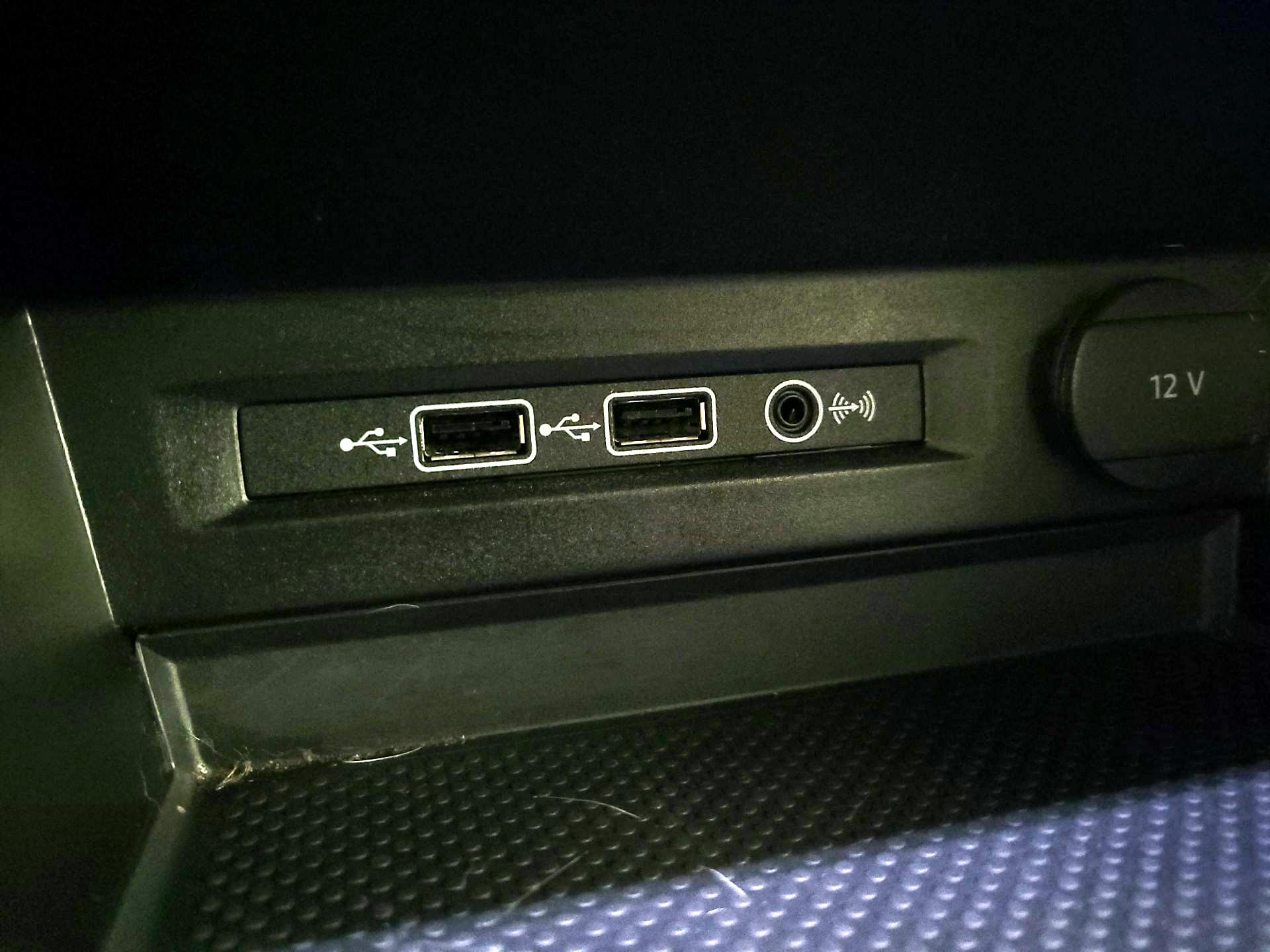 Thumbnail: 2019 Volkswagen Tiguan - 18