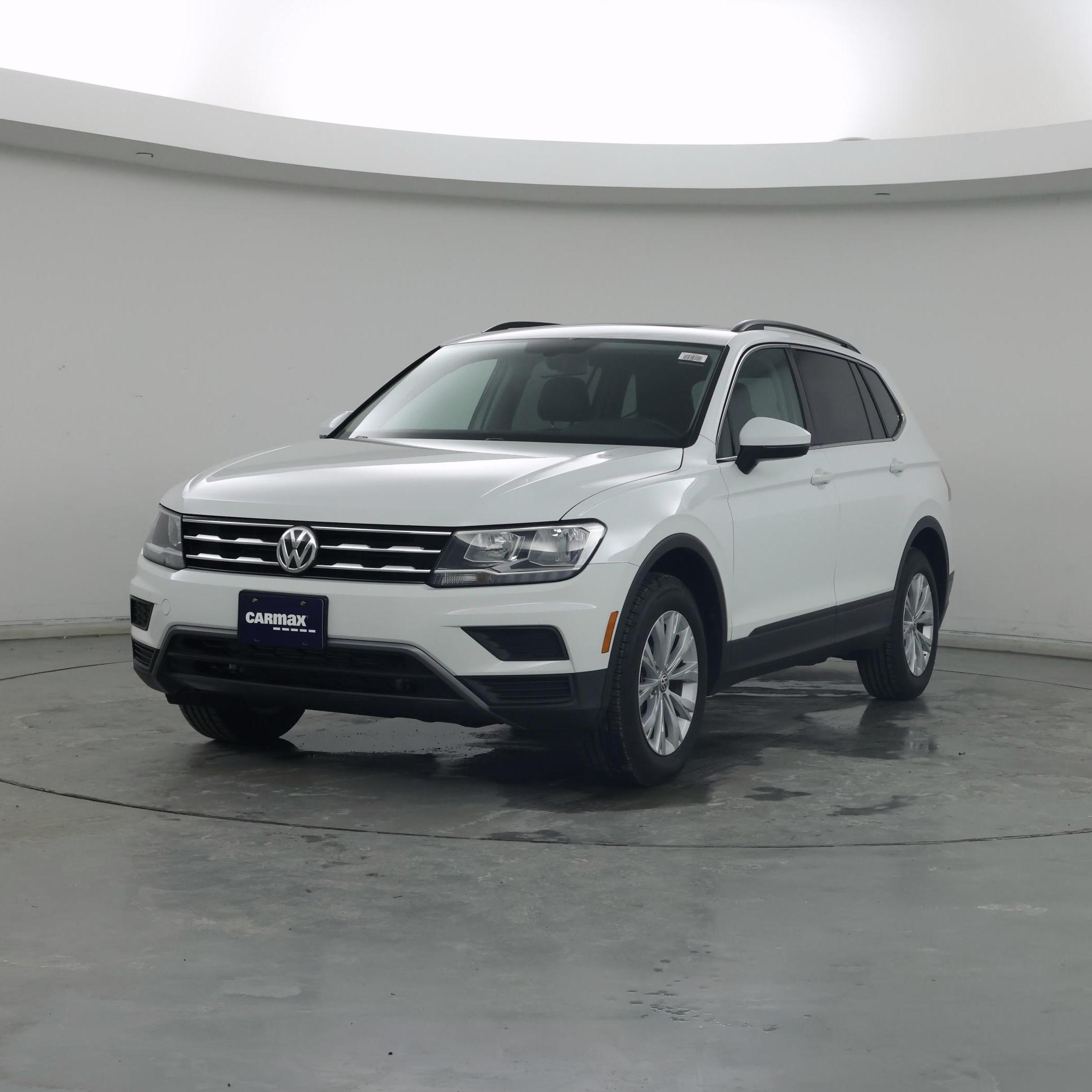 Thumbnail: 2019 Volkswagen Tiguan - 4