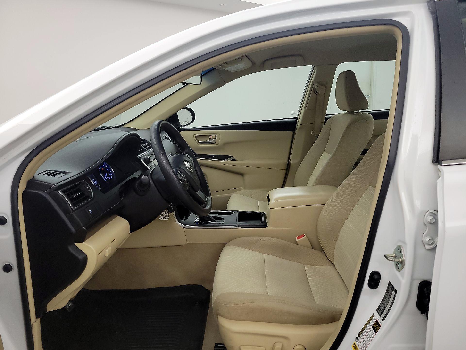 Thumbnail: 2017 Toyota Camry - 11