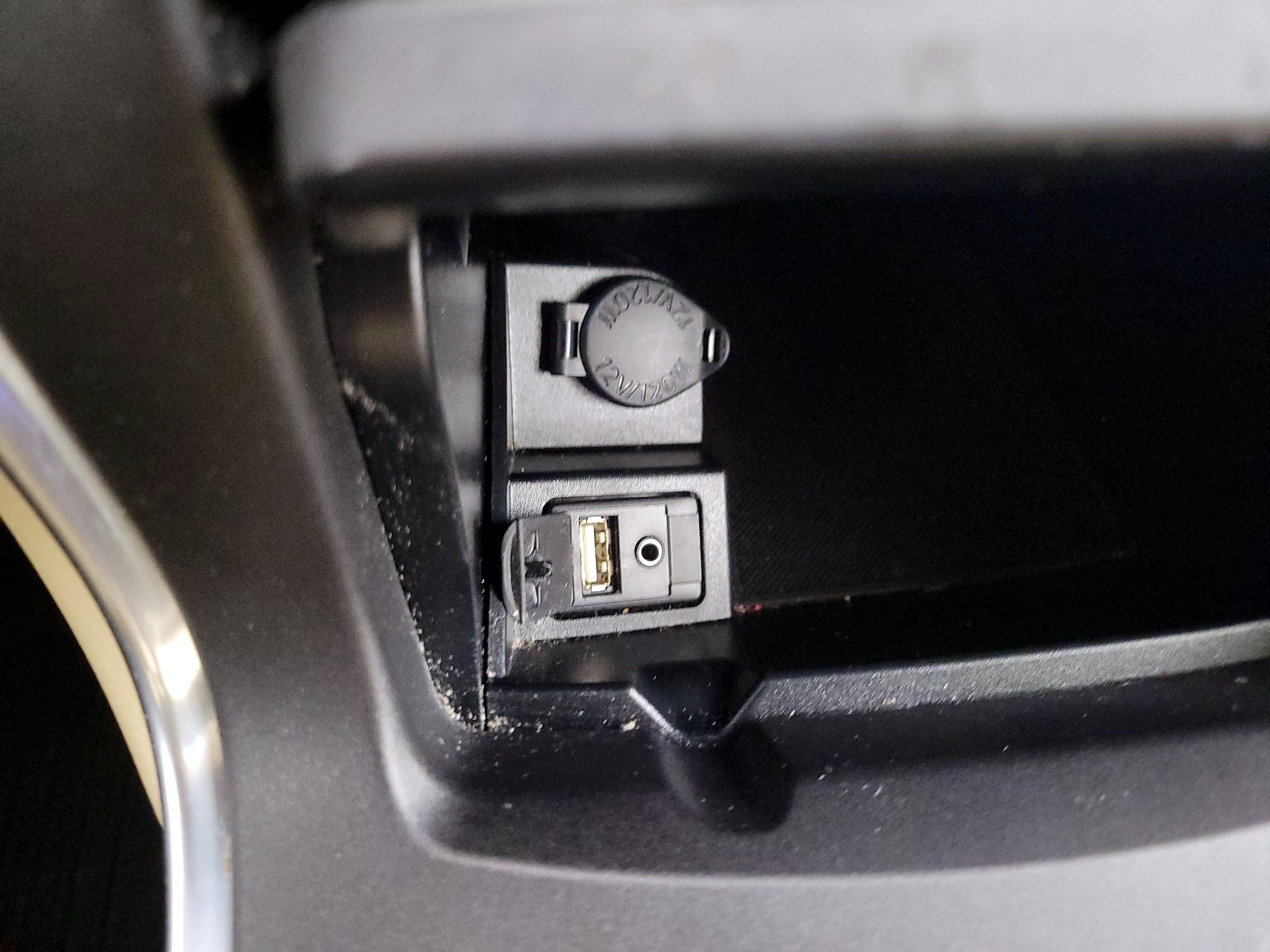 Thumbnail: 2017 Toyota Camry - 18