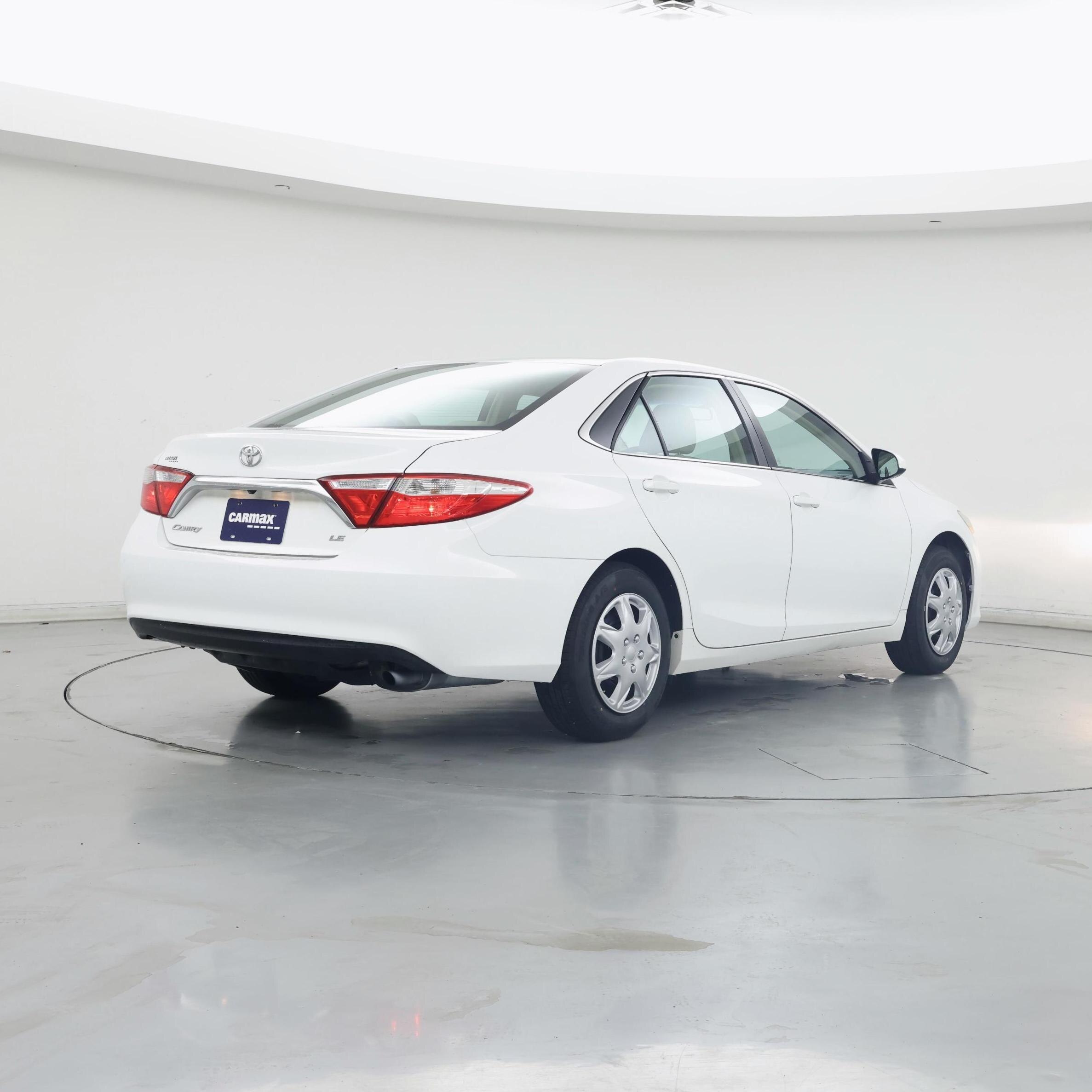 Thumbnail: 2017 Toyota Camry - 8