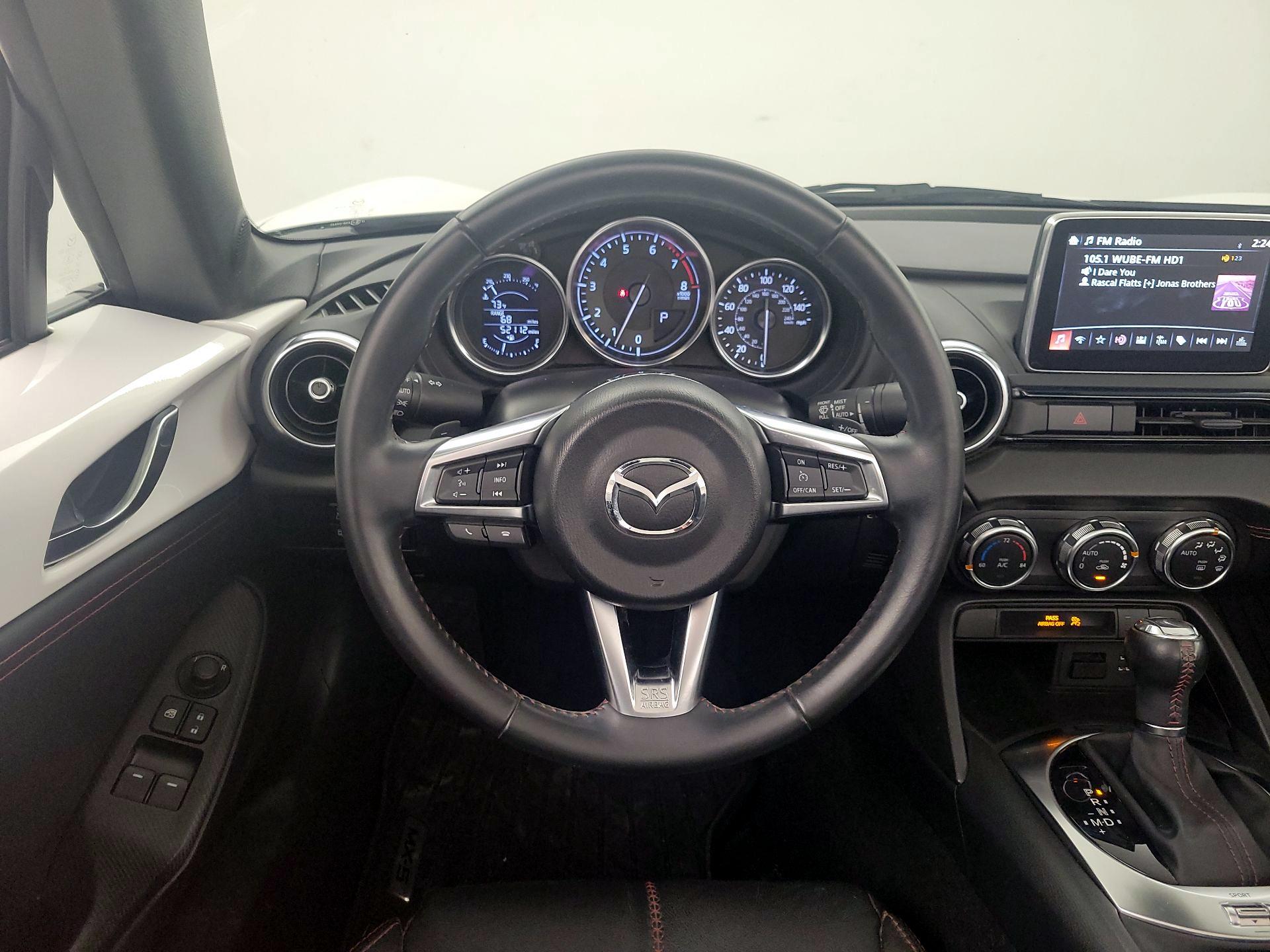 Thumbnail: 2016 Mazda MX-5 Miata - 10