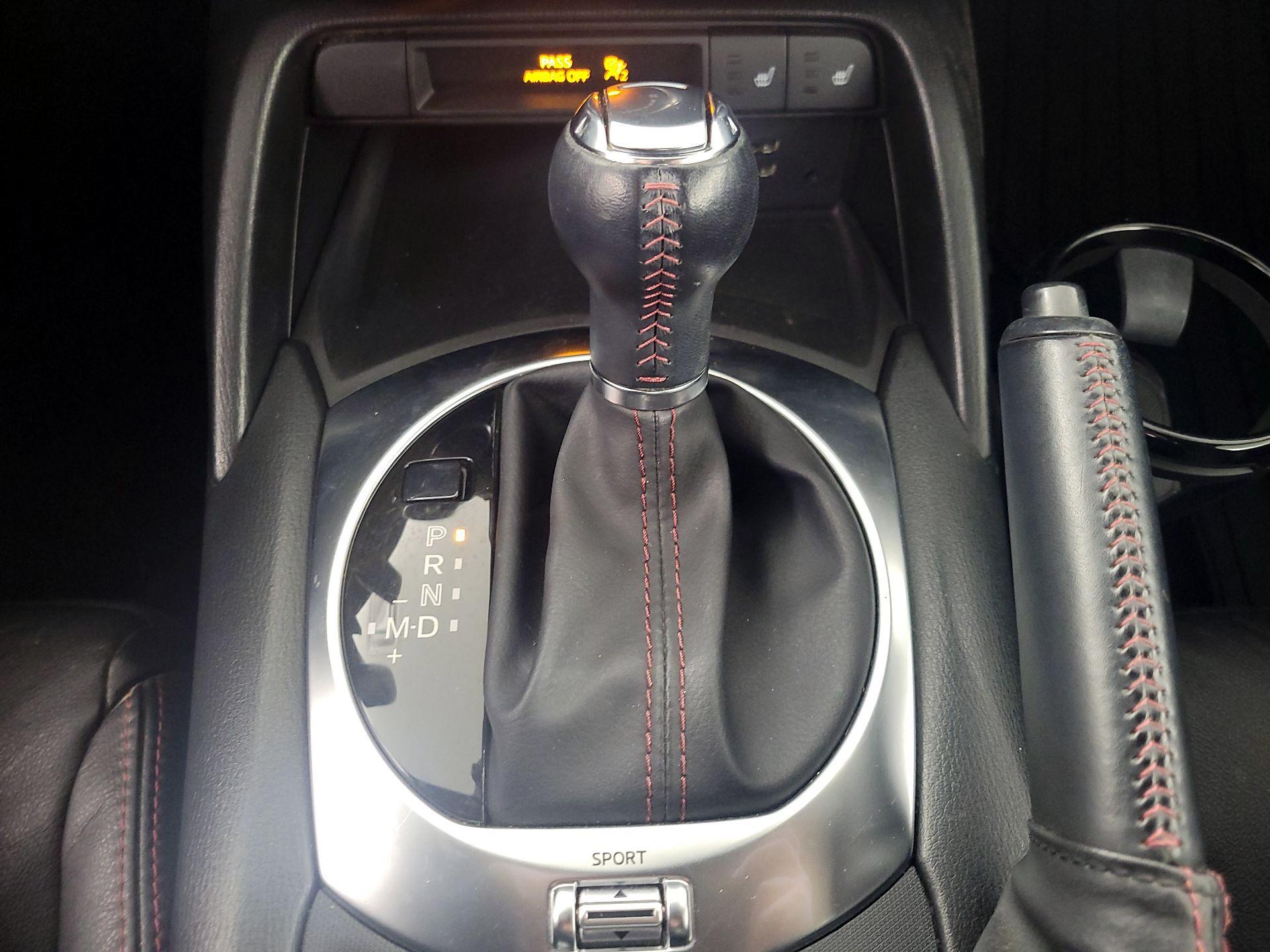 Thumbnail: 2016 Mazda MX-5 Miata - 17