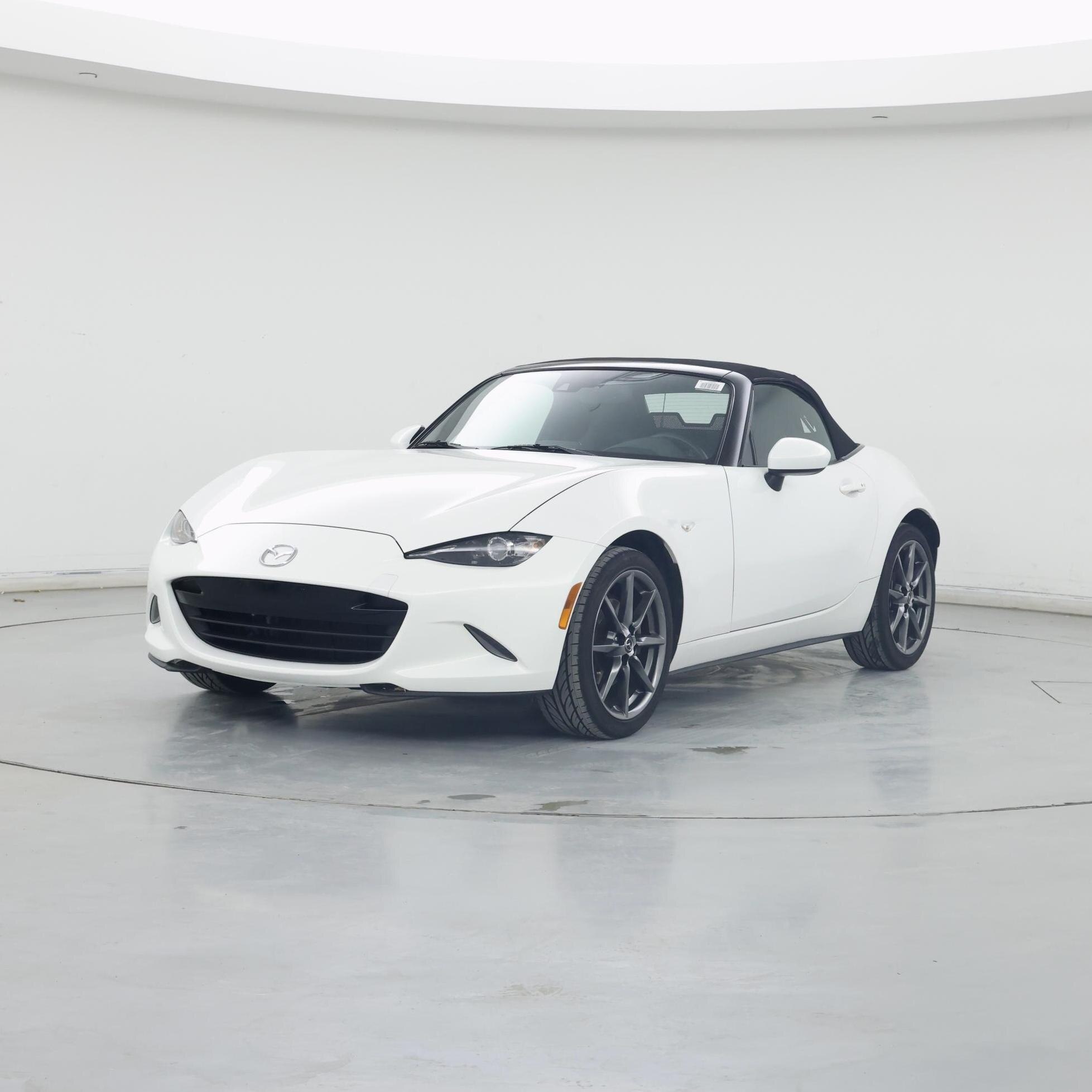 Thumbnail: 2016 Mazda MX-5 Miata - 4