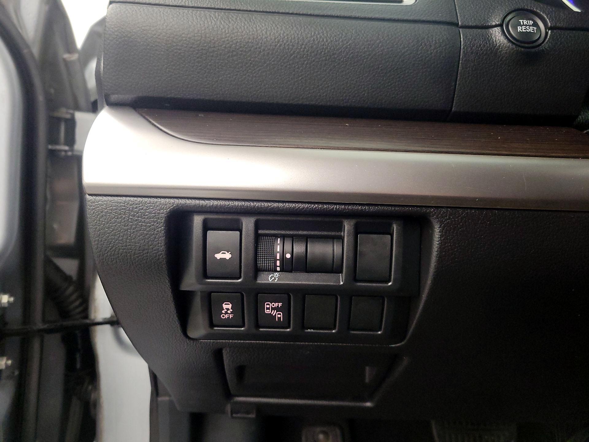 Thumbnail: 2017 Subaru Legacy - 13