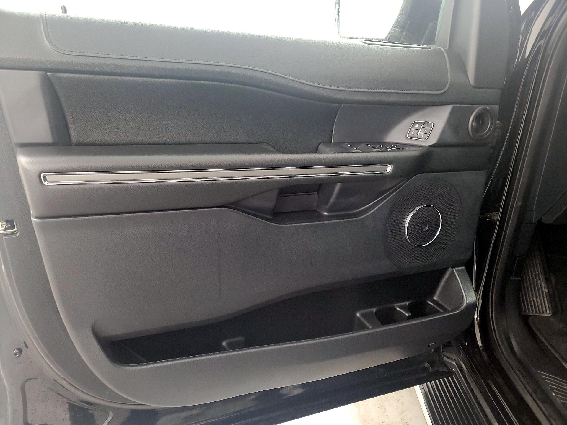 Thumbnail: 2018 Ford Expedition - 12