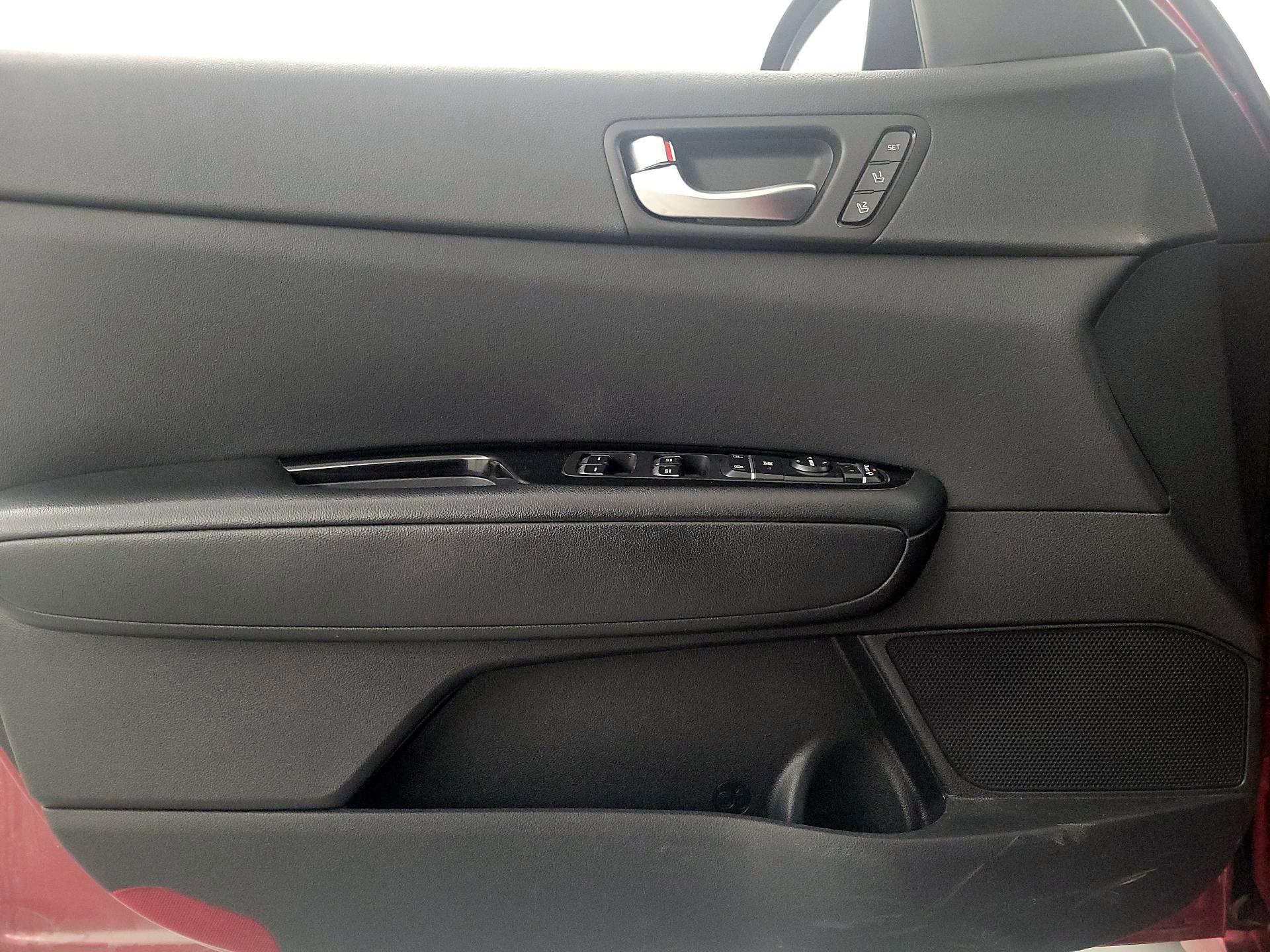 Thumbnail: 2018 Kia Optima - 12