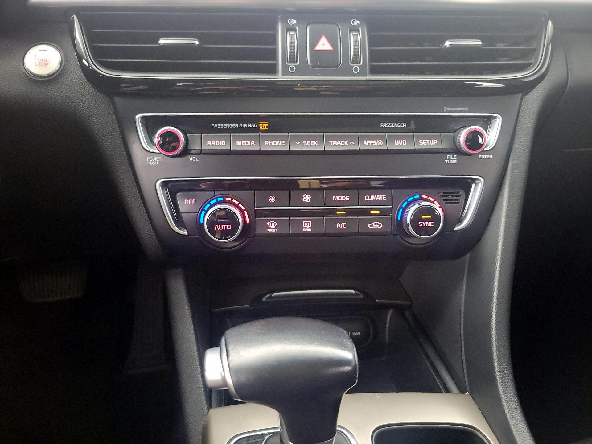 Thumbnail: 2018 Kia Optima - 16