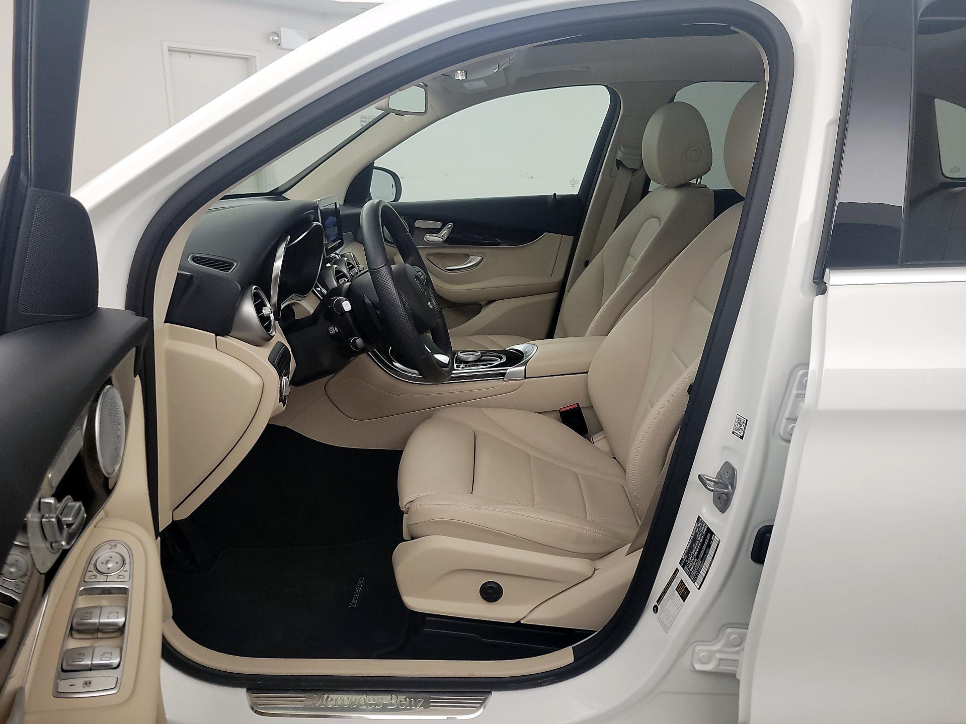 Thumbnail: 2019 Mercedes-Benz GLC - 11