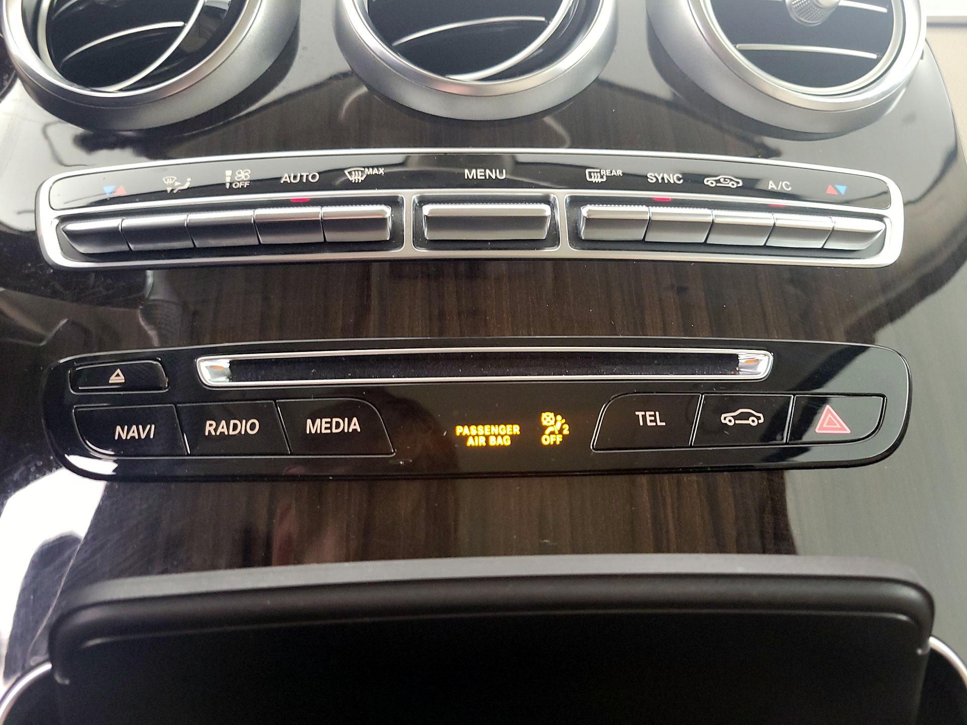 Thumbnail: 2019 Mercedes-Benz GLC - 16