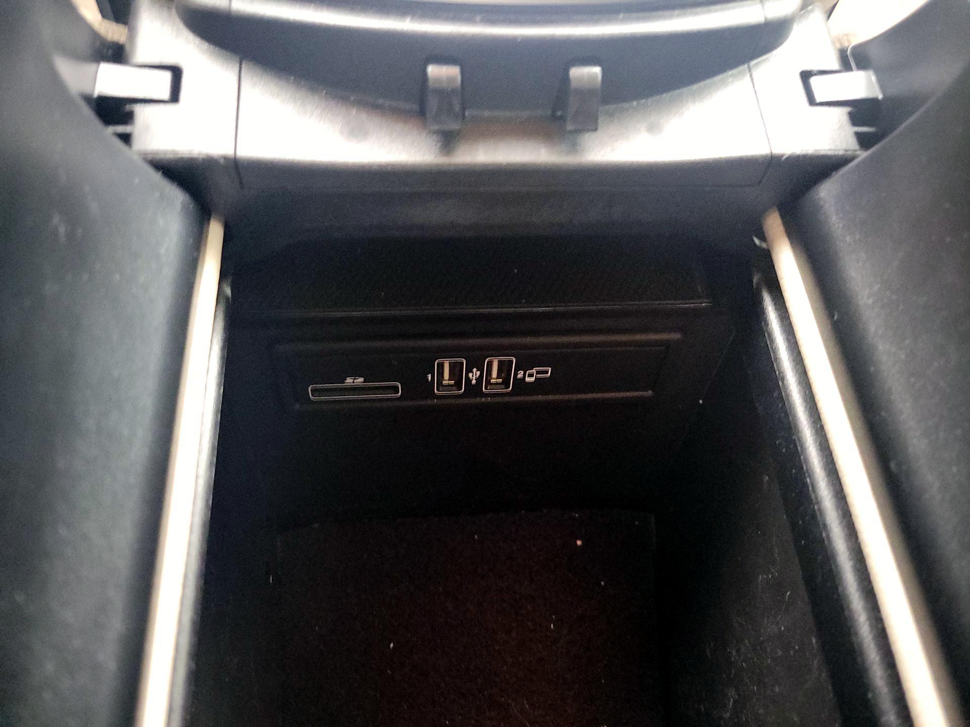 Thumbnail: 2019 Mercedes-Benz GLC - 18