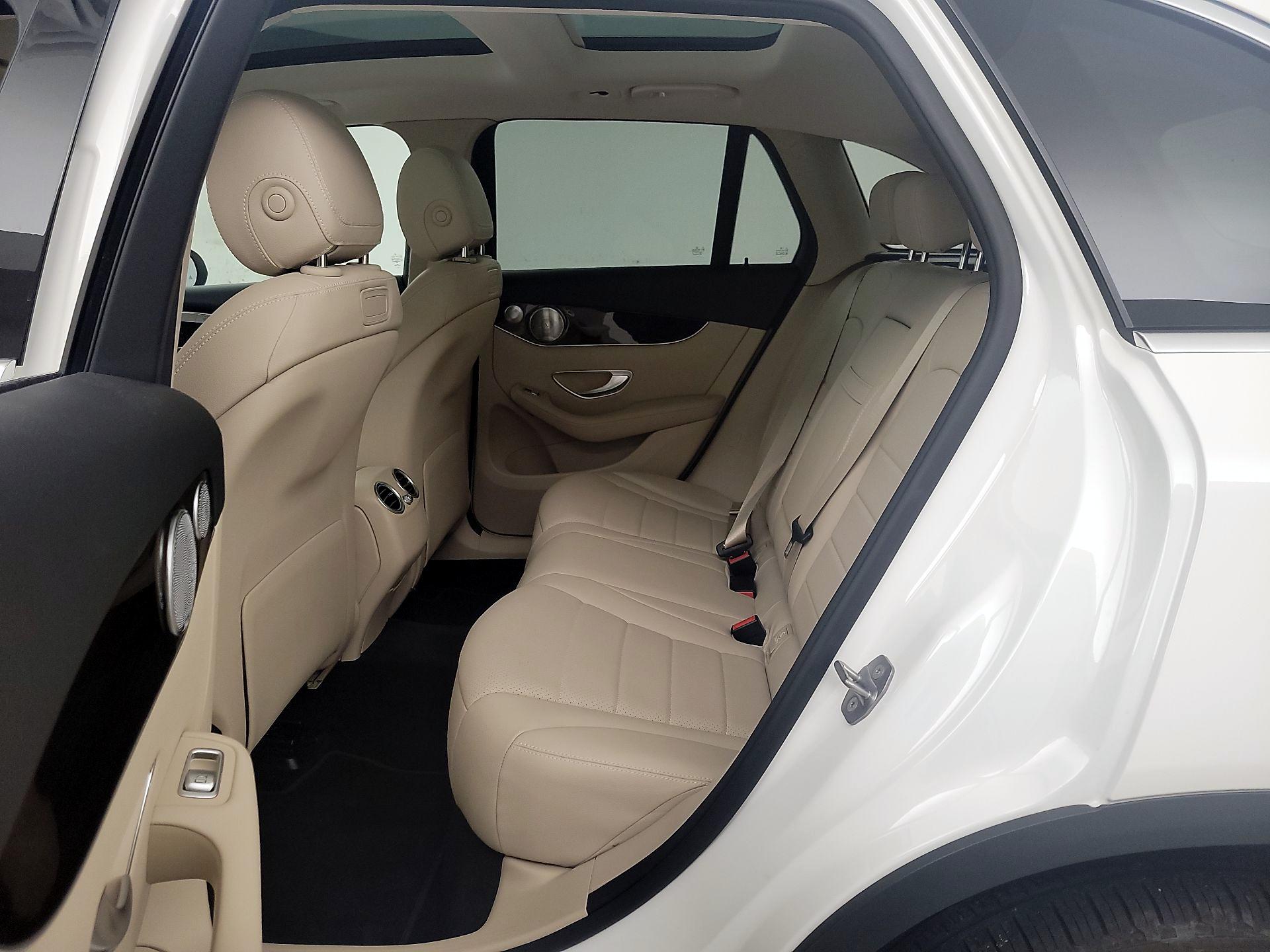 Thumbnail: 2019 Mercedes-Benz GLC - 20