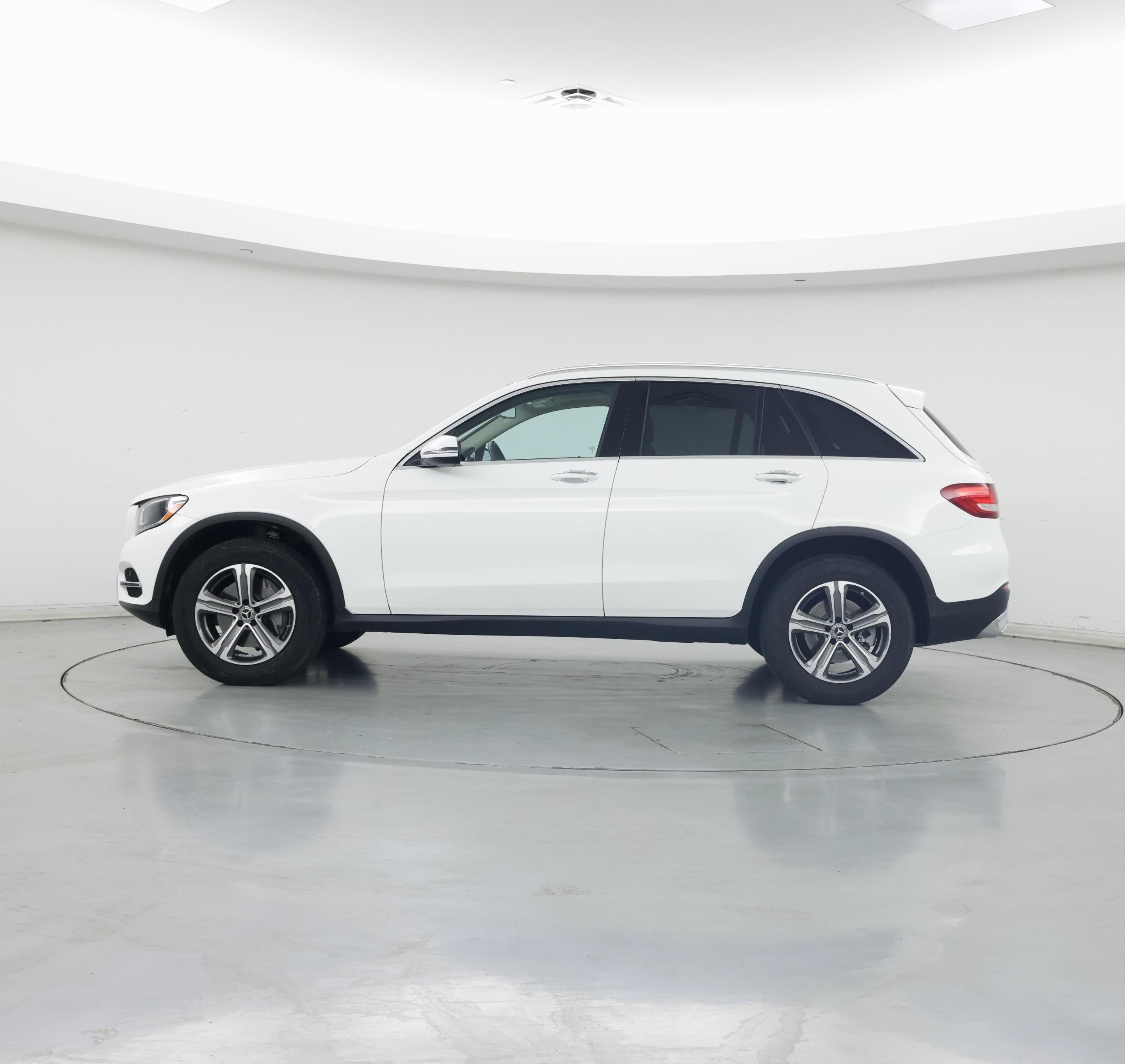 Thumbnail: 2019 Mercedes-Benz GLC - 3