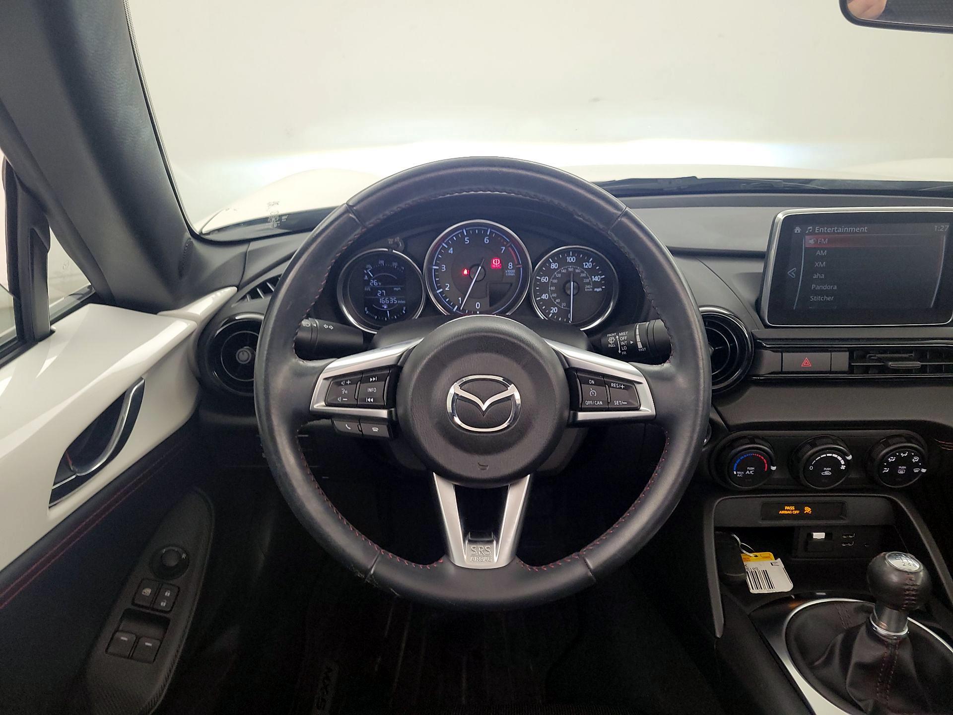 Thumbnail: 2017 Mazda MX-5 Miata - 10