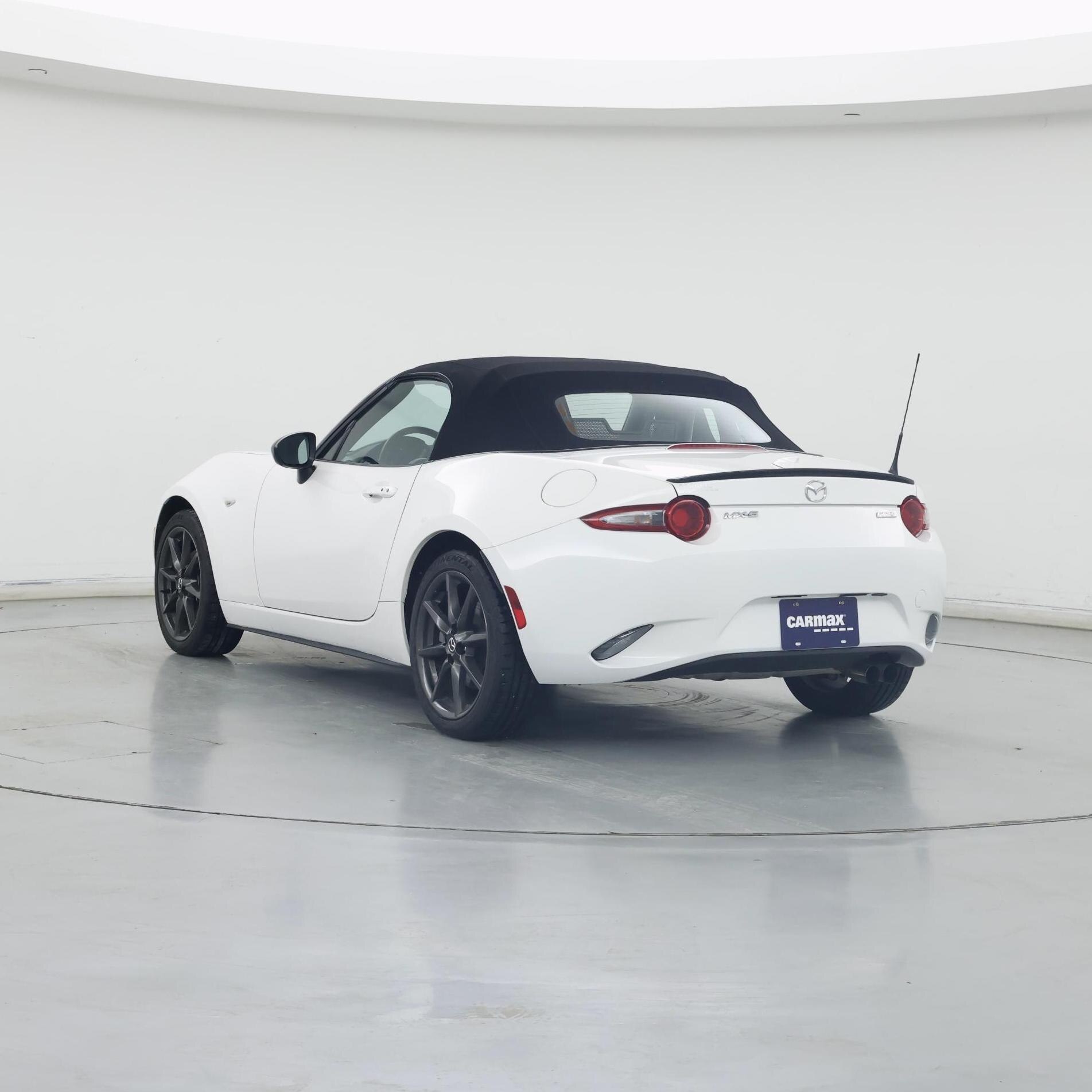 Thumbnail: 2017 Mazda MX-5 Miata - 2