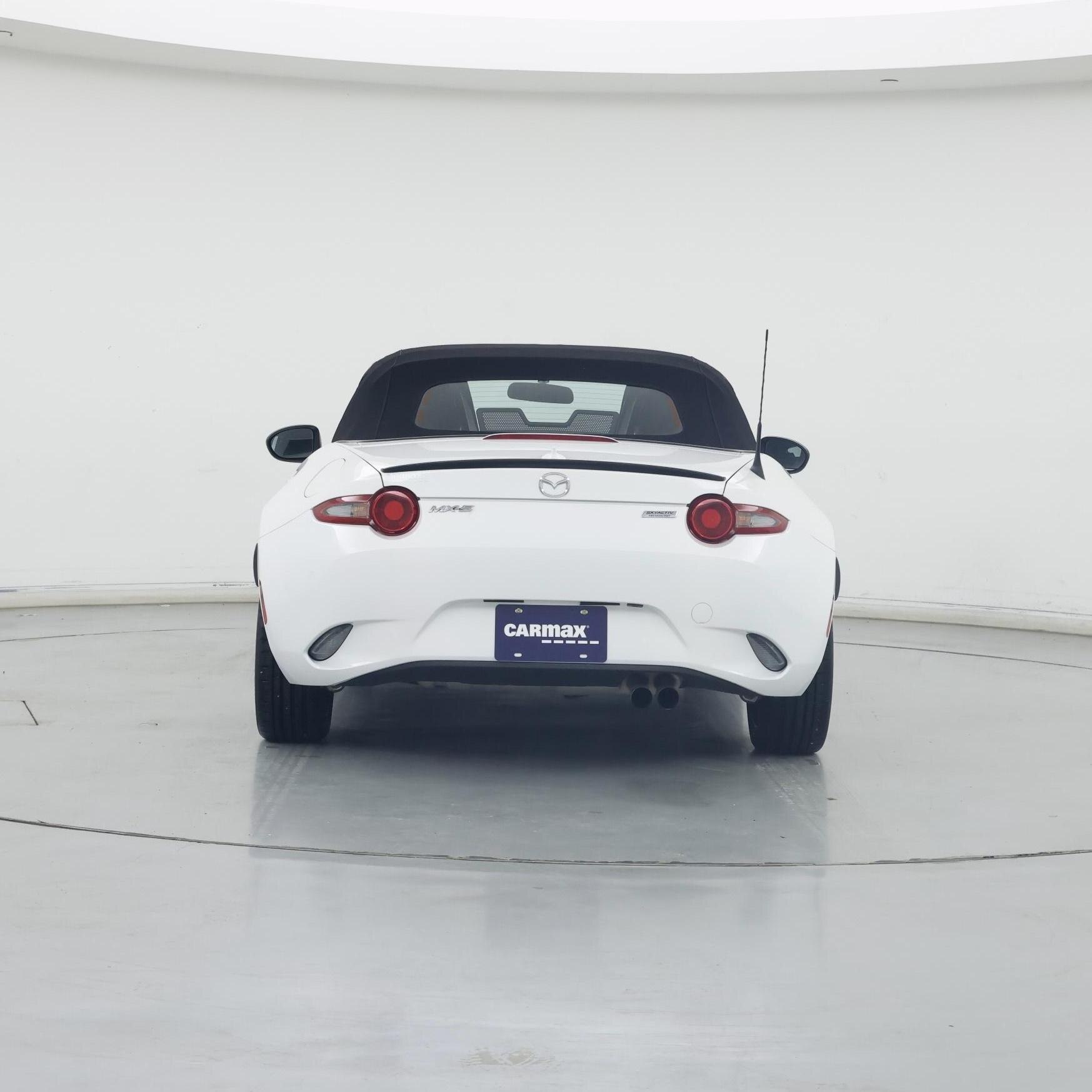 Thumbnail: 2017 Mazda MX-5 Miata - 6