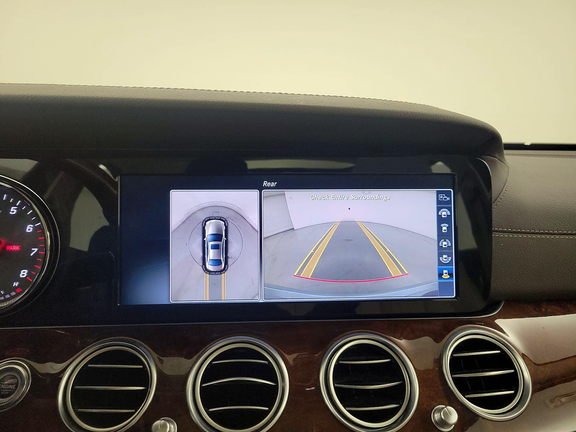 Thumbnail: 2017 Mercedes-Benz E-Class - 15