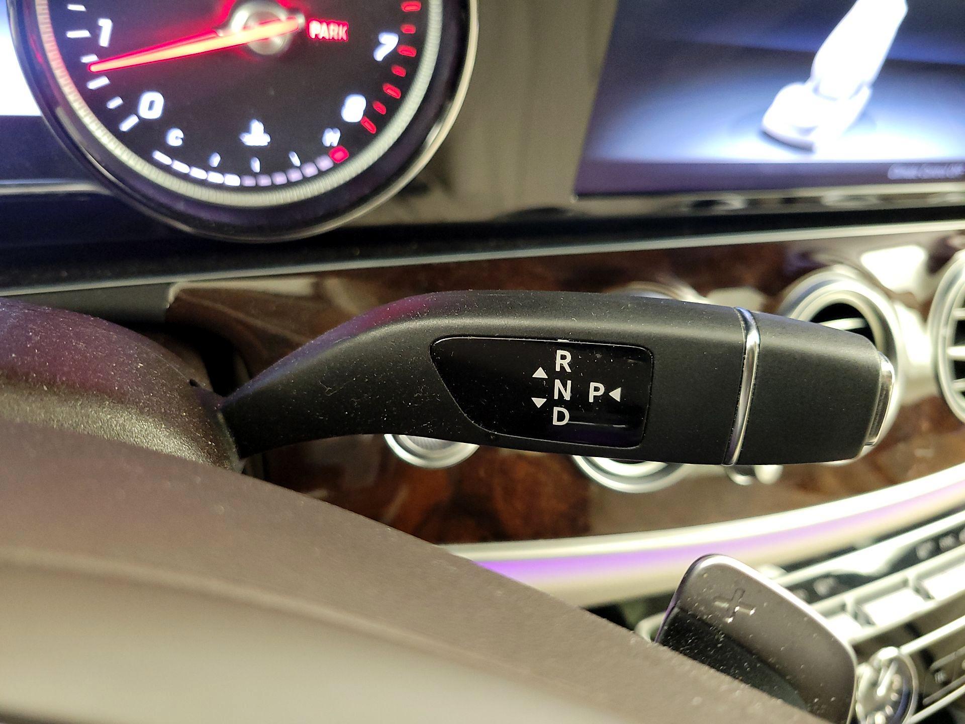 Thumbnail: 2017 Mercedes-Benz E-Class - 18