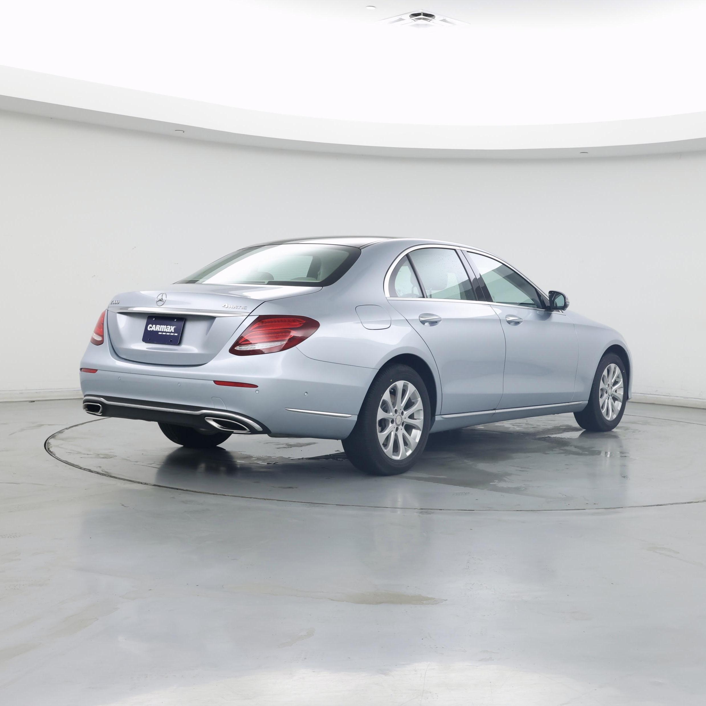 Thumbnail: 2017 Mercedes-Benz E-Class - 8