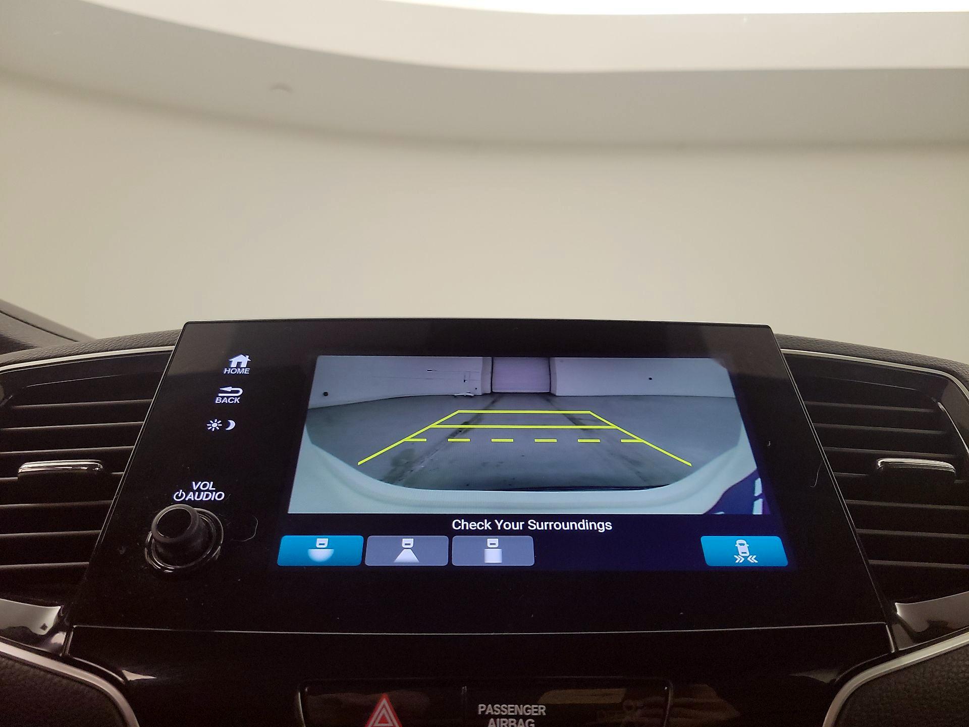 Thumbnail: 2019 Honda Pilot - 14