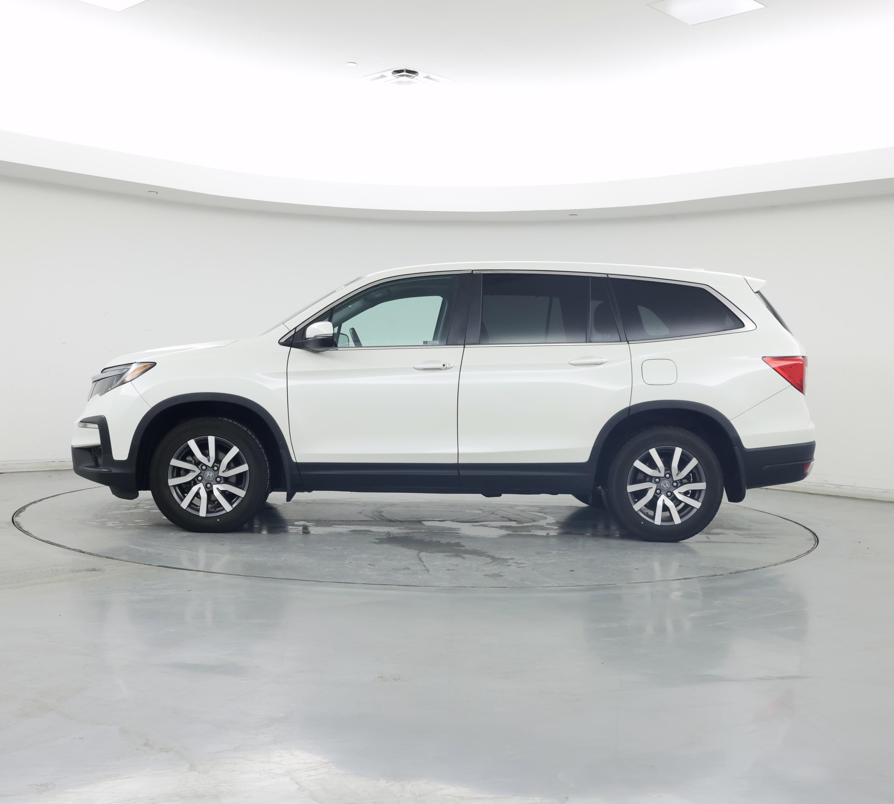 Thumbnail: 2019 Honda Pilot - 3