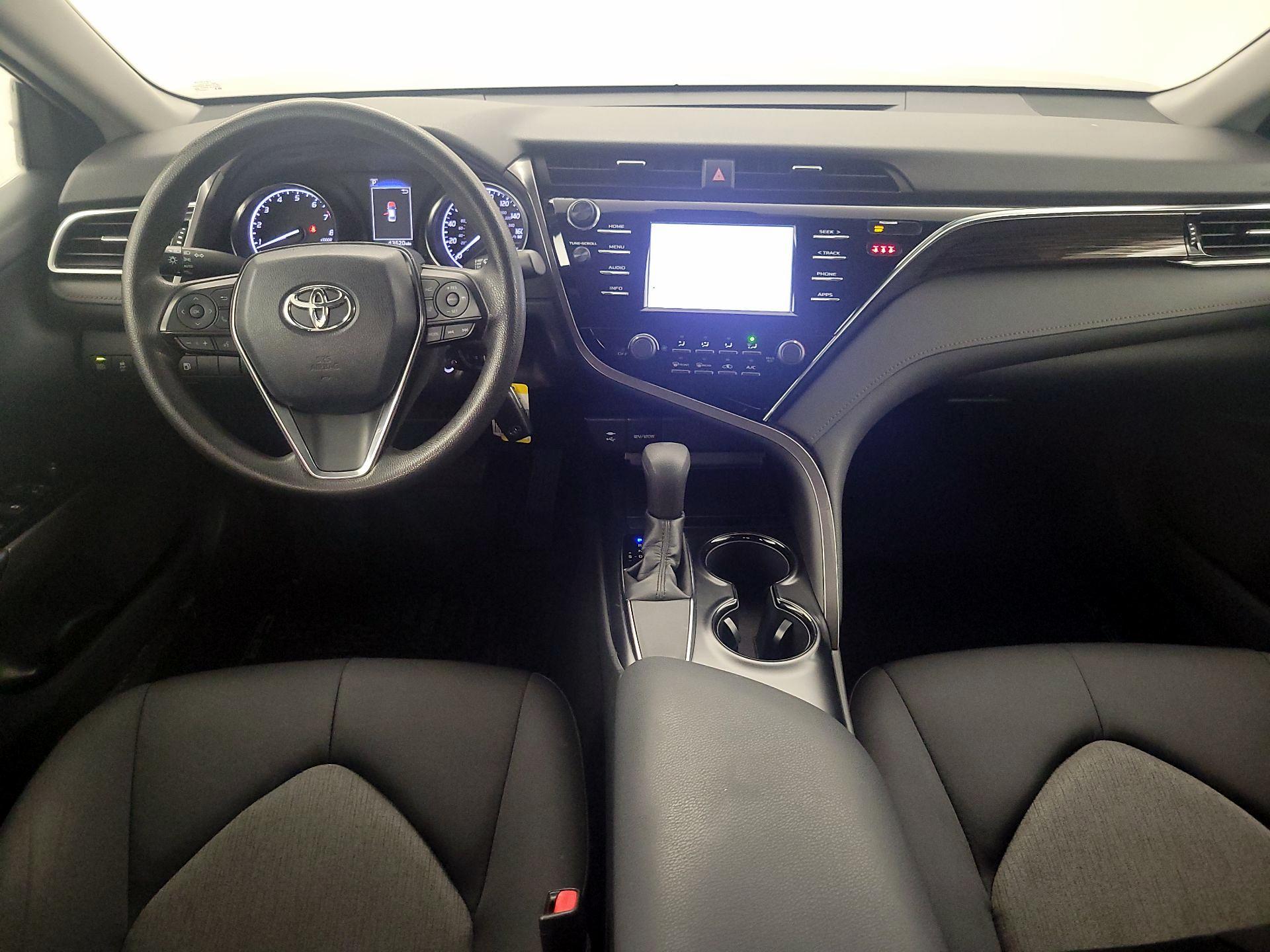 Thumbnail: 2018 Toyota Camry - 9