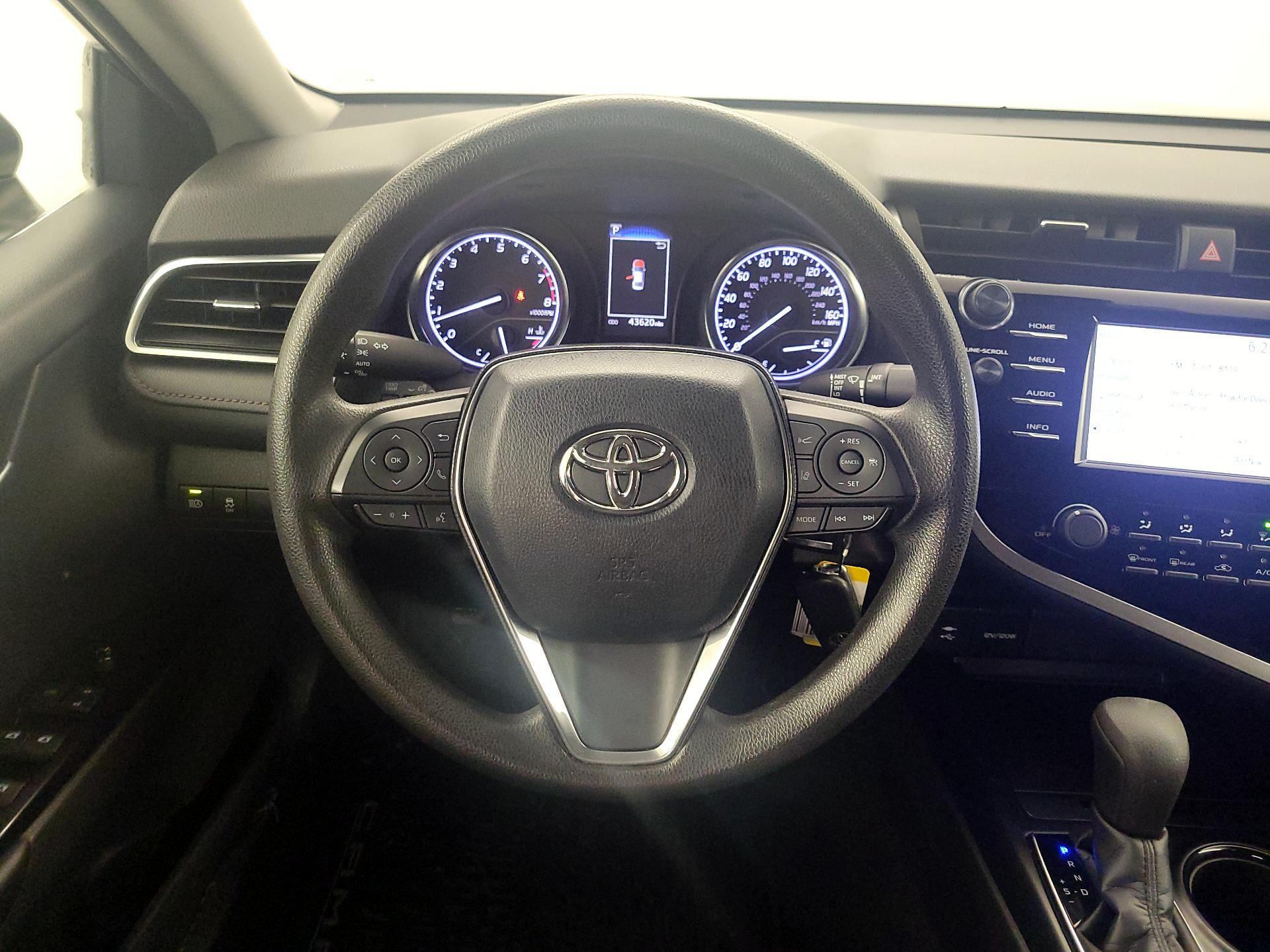 Thumbnail: 2018 Toyota Camry - 10