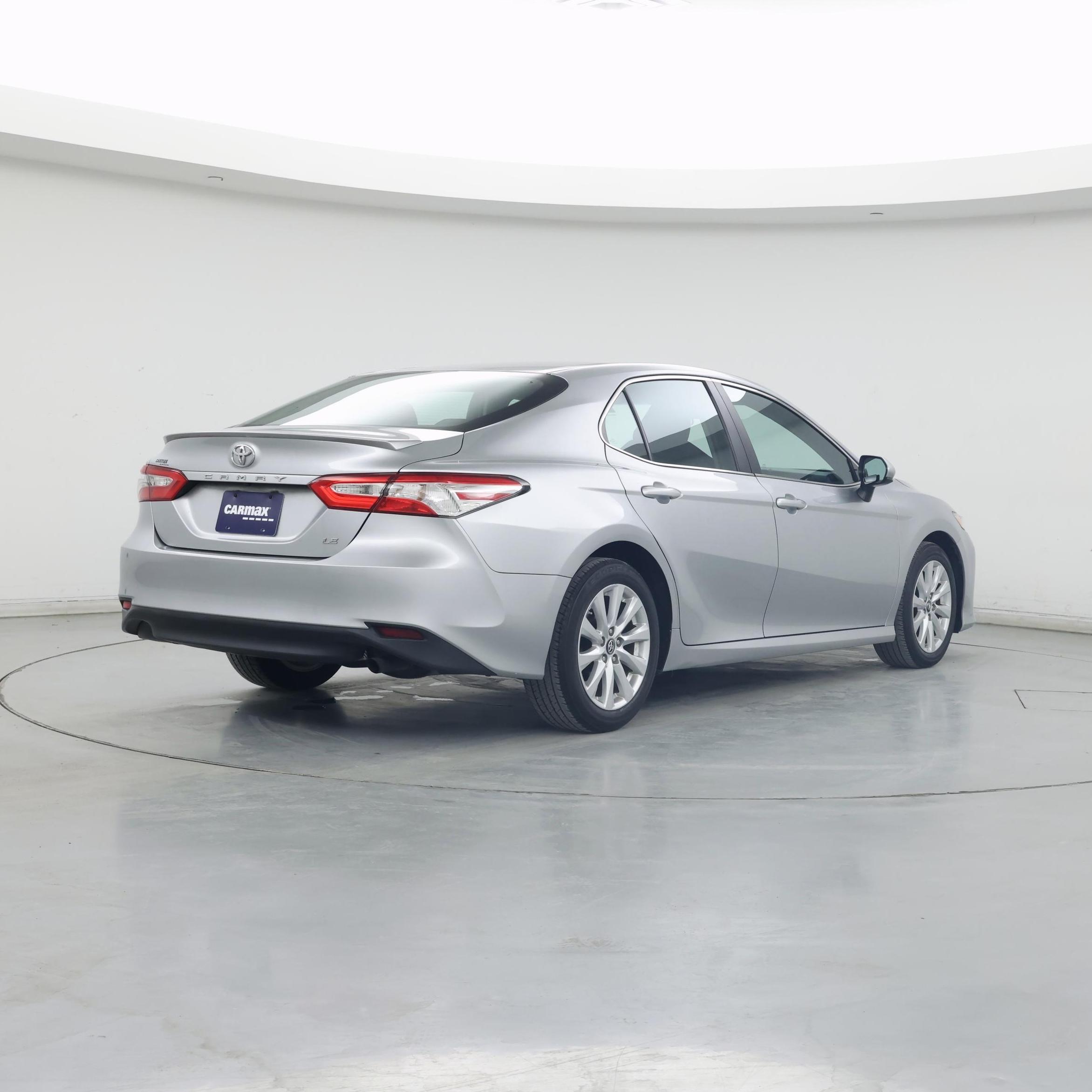 Thumbnail: 2018 Toyota Camry - 8