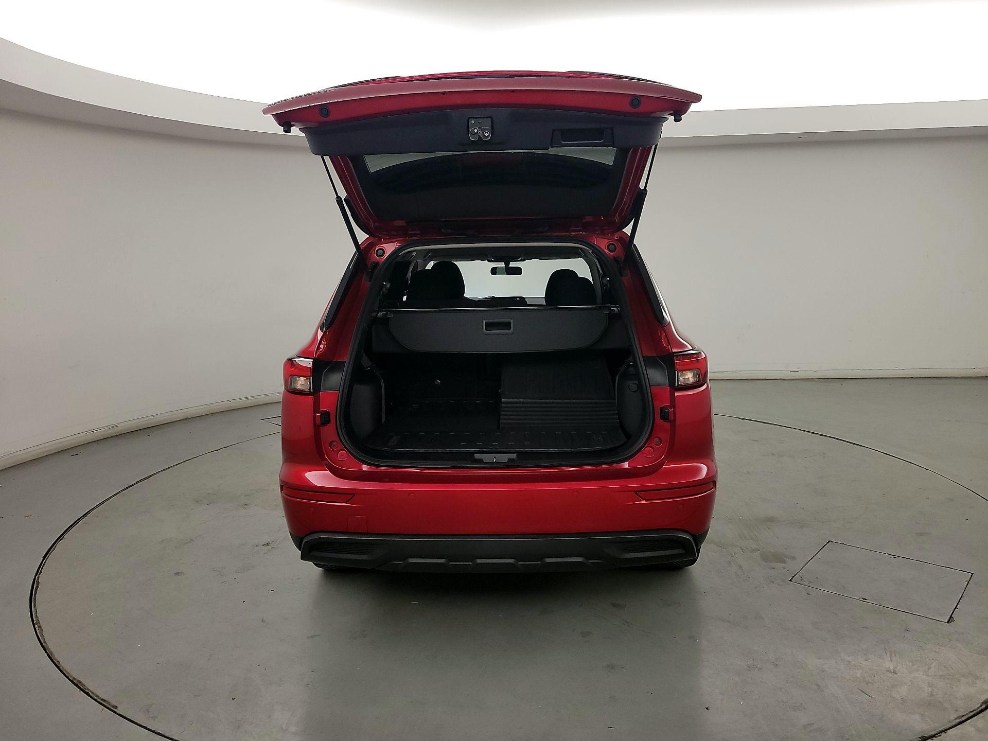 Thumbnail: 2022 Mitsubishi Outlander - 20