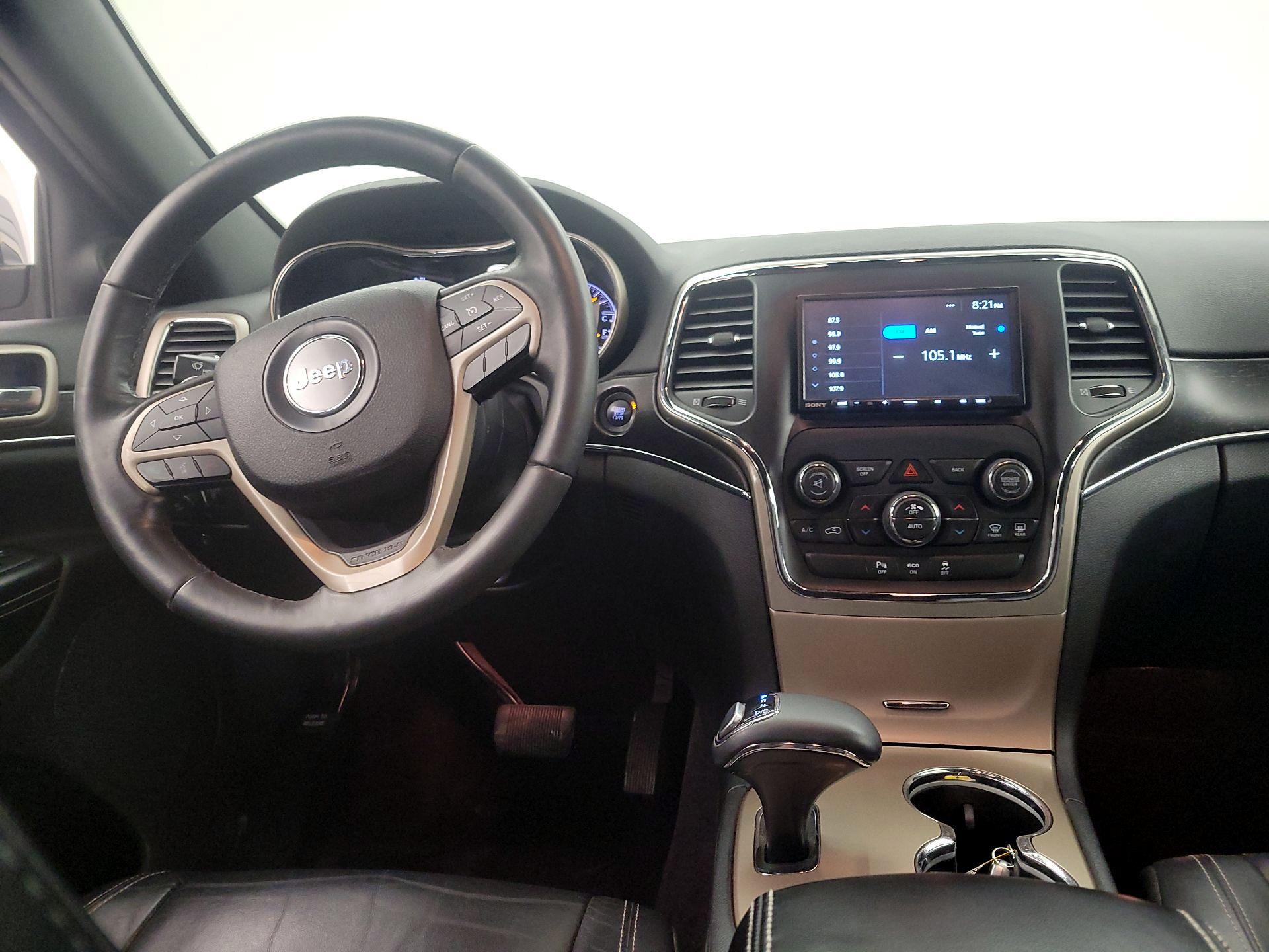 Thumbnail: 2015 Jeep Grand Cherokee - 10