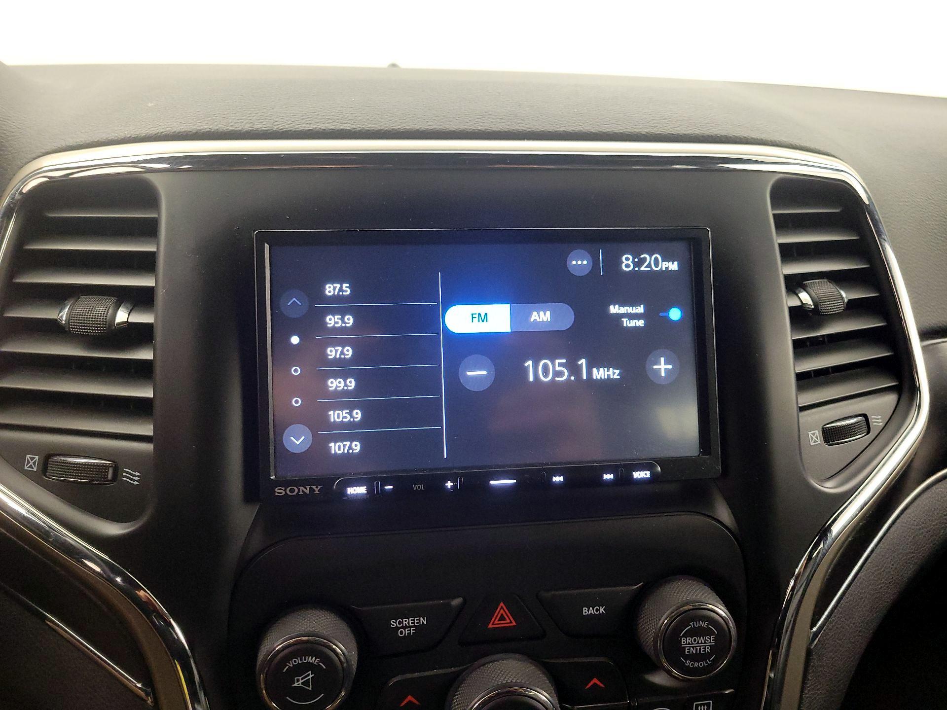 Thumbnail: 2015 Jeep Grand Cherokee - 15