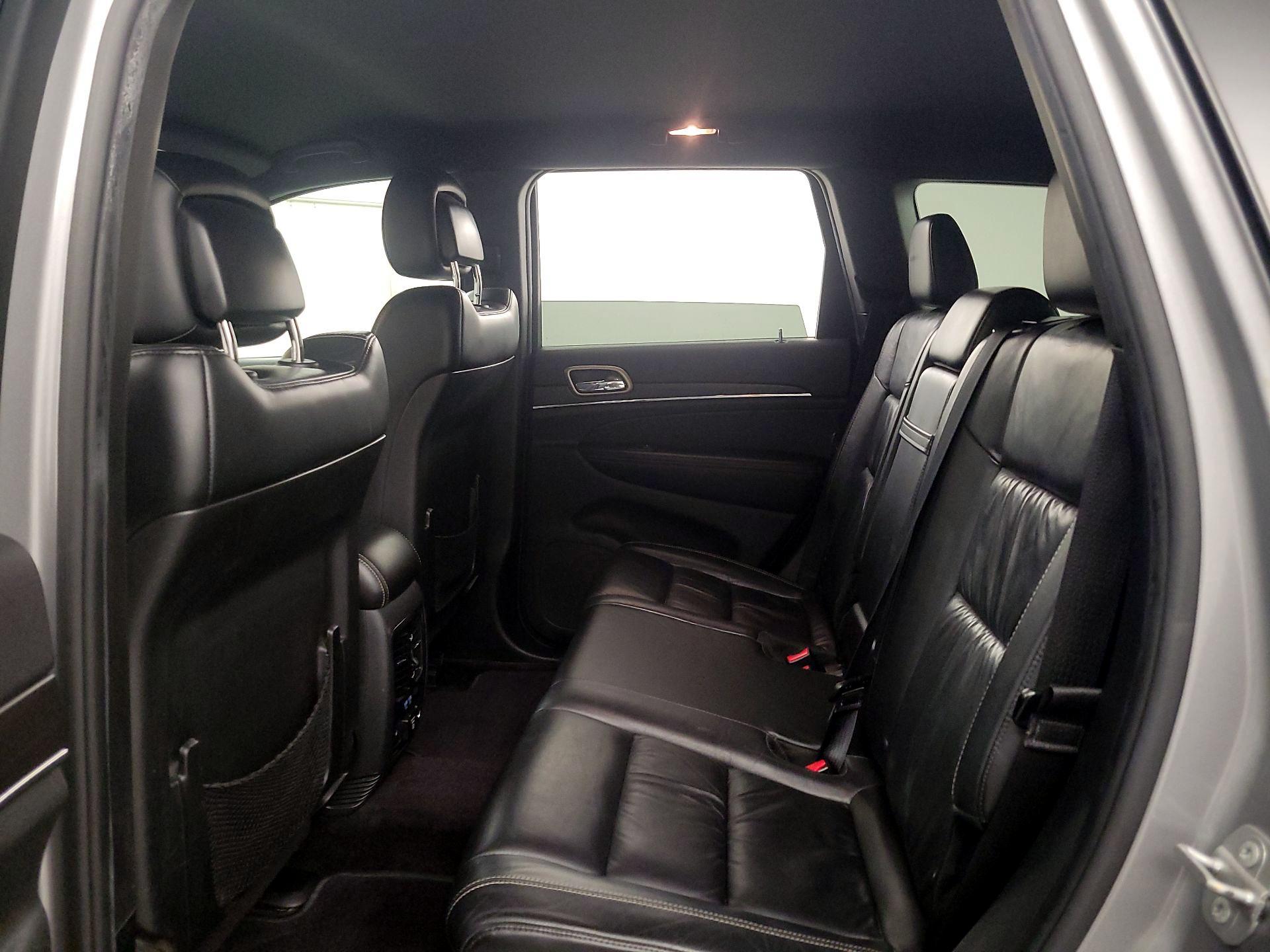 Thumbnail: 2015 Jeep Grand Cherokee - 19