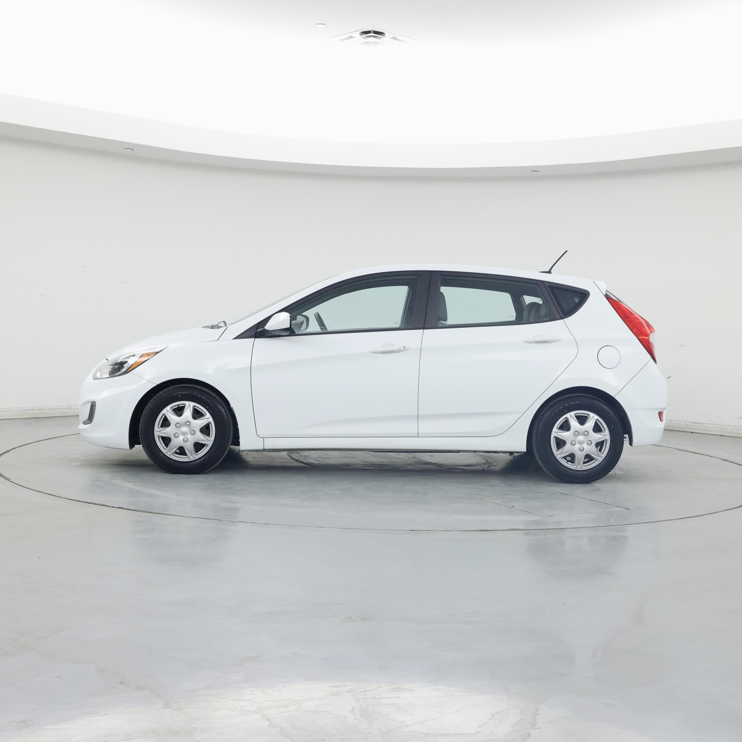 Thumbnail: 2017 Hyundai Accent - 3