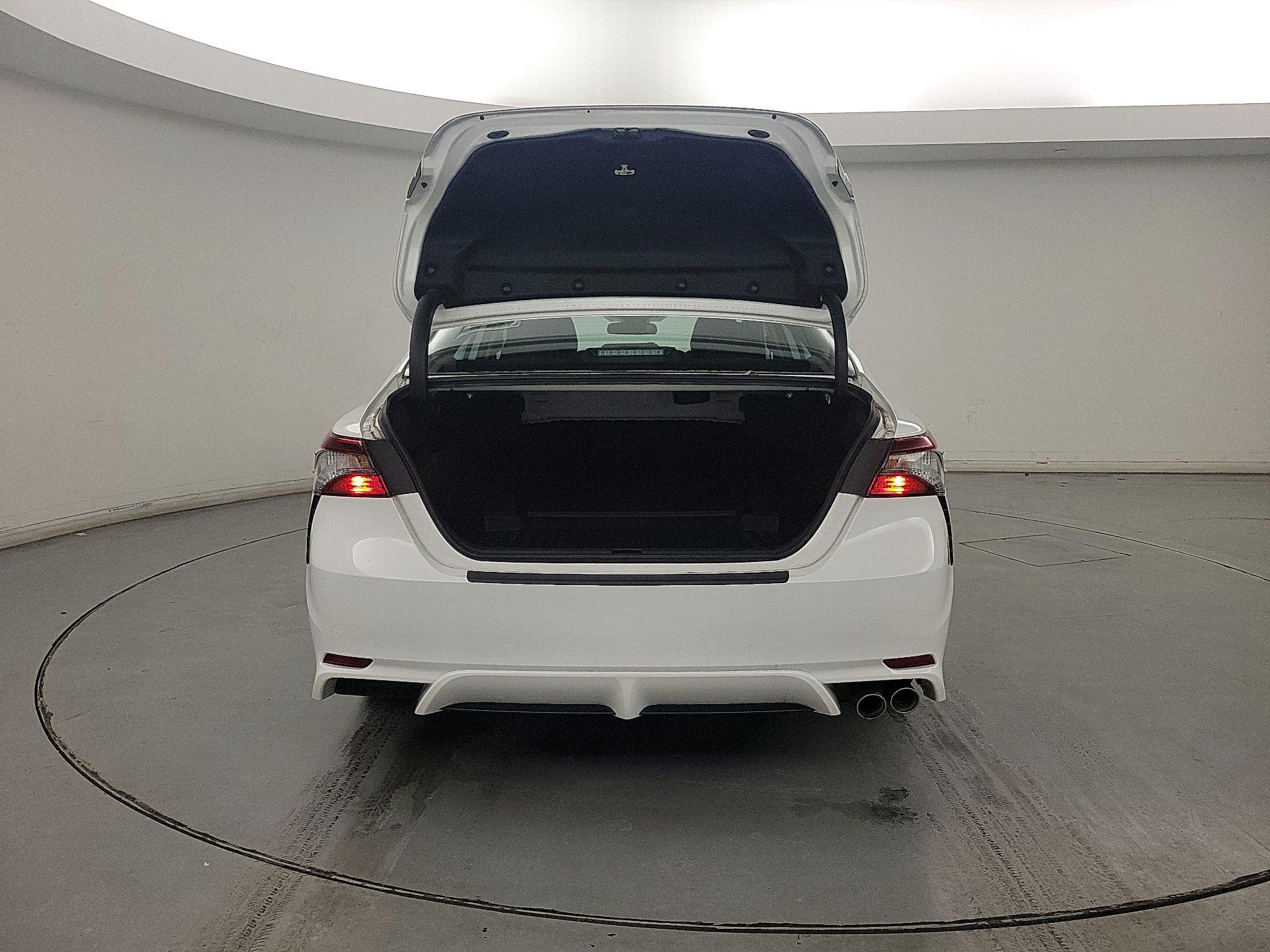 Thumbnail: 2024 Toyota Camry - 20