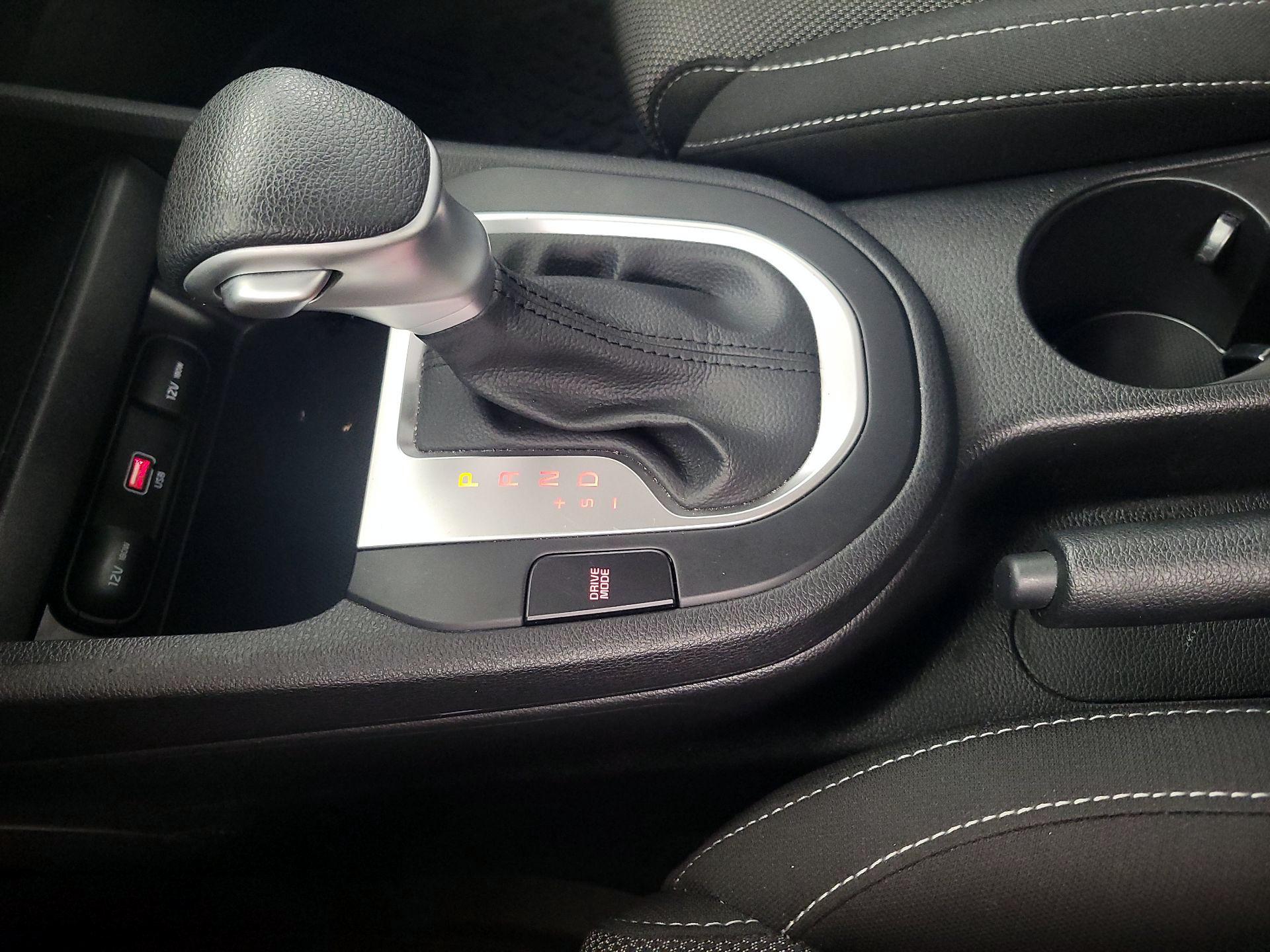 Thumbnail: 2023 Kia Forte - 17