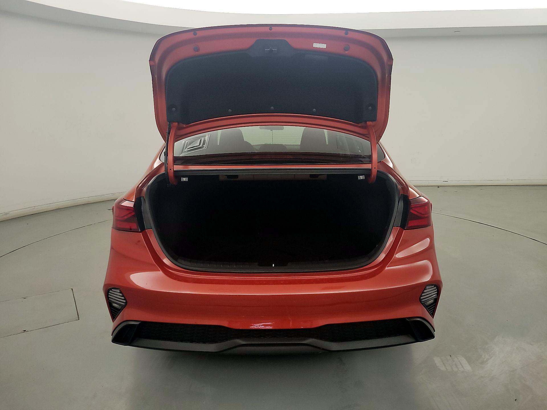 Thumbnail: 2023 Kia Forte - 20