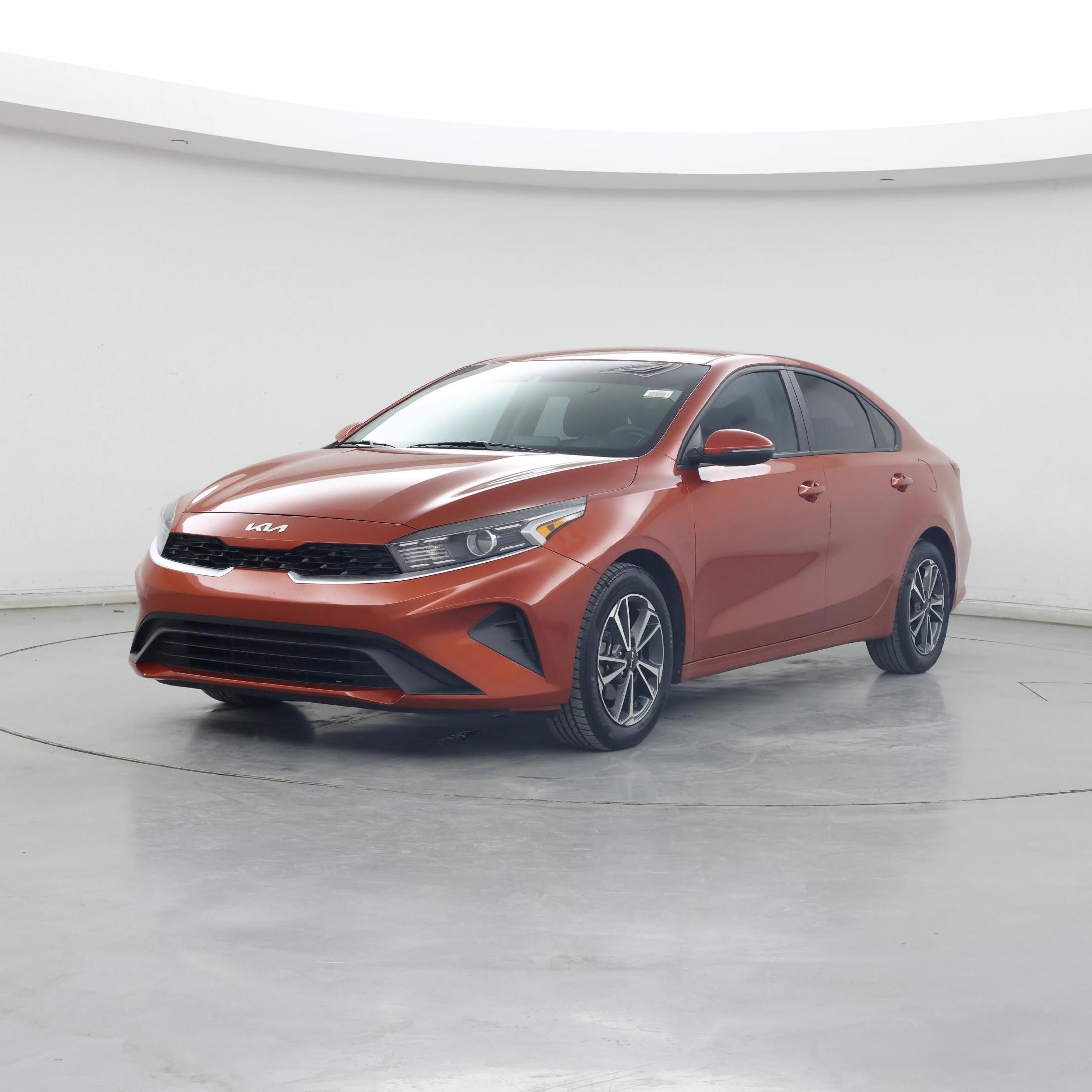 Thumbnail: 2023 Kia Forte - 4