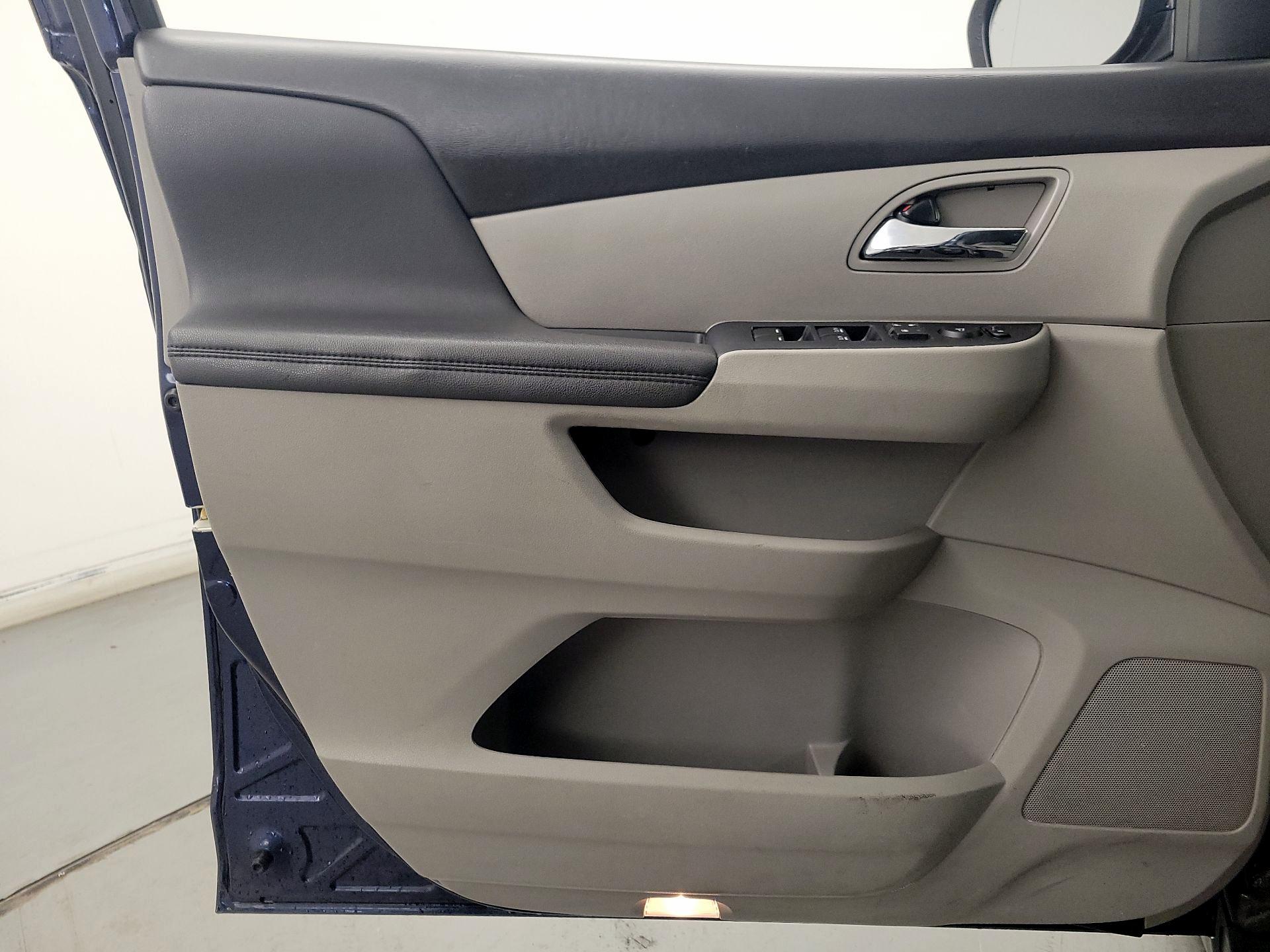 Thumbnail: 2017 Honda Odyssey - 12