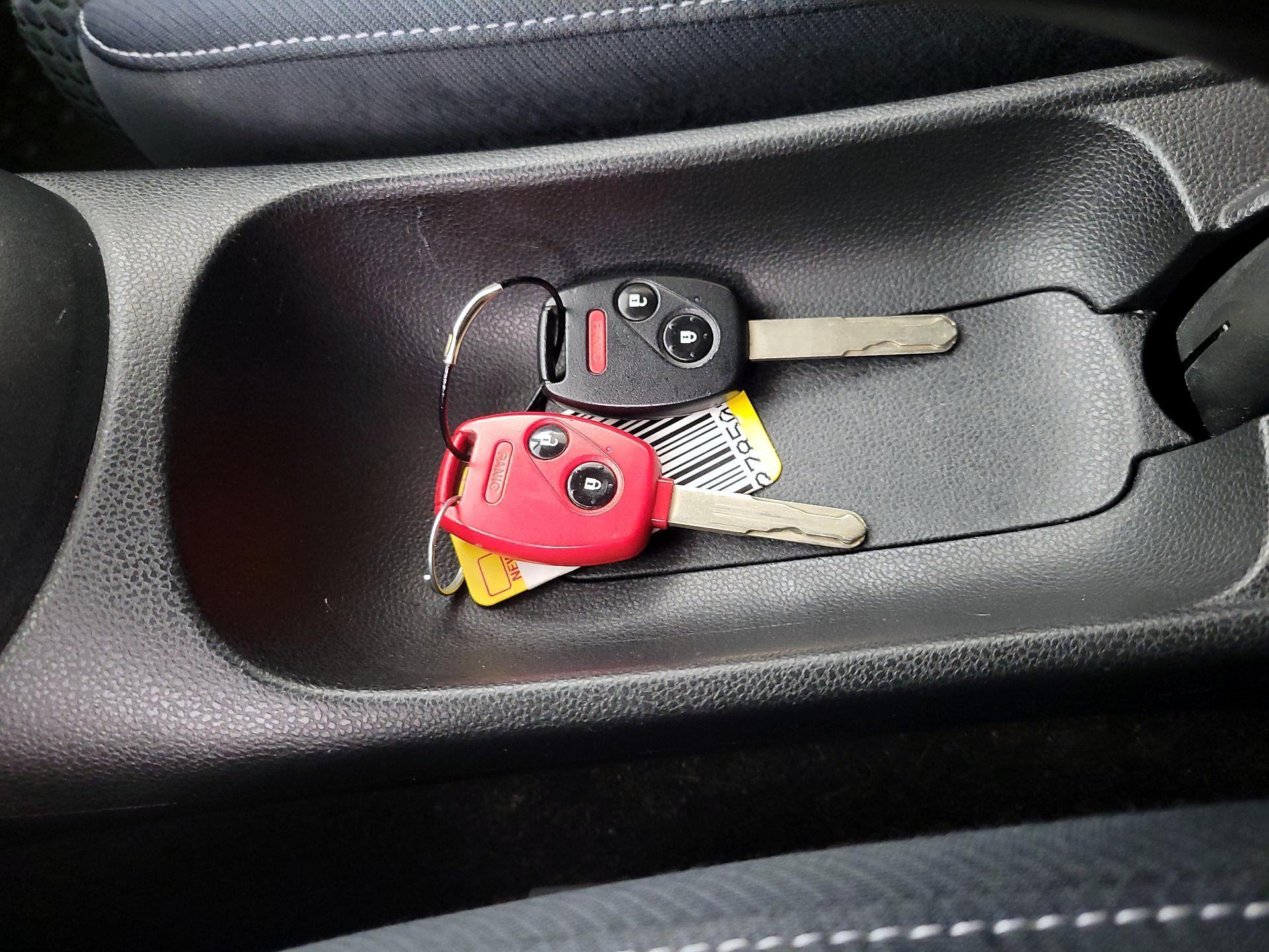 Thumbnail: 2015 Honda CR-Z - 19