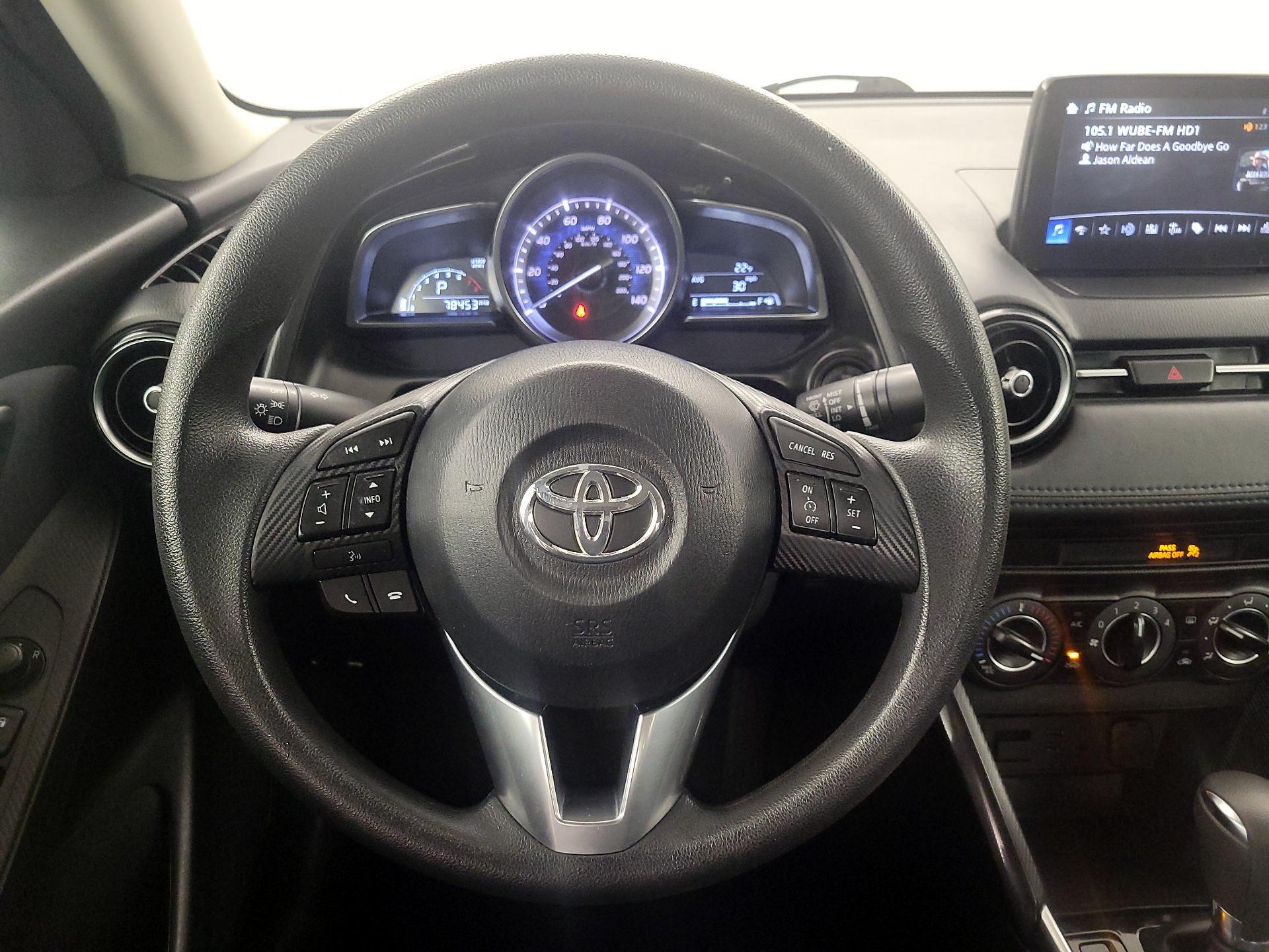 Thumbnail: 2017 Toyota Yaris iA - 10