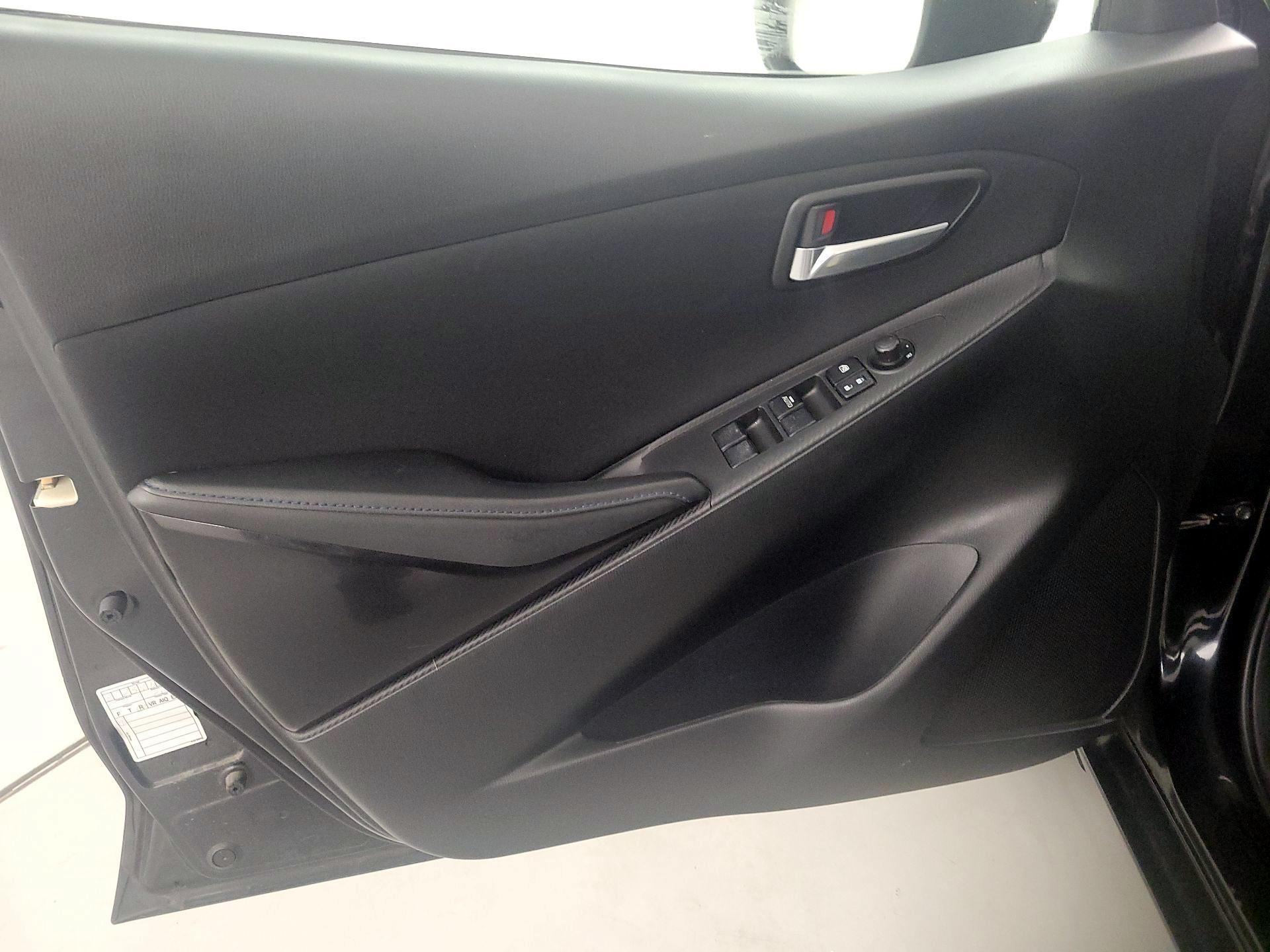 Thumbnail: 2017 Toyota Yaris iA - 12