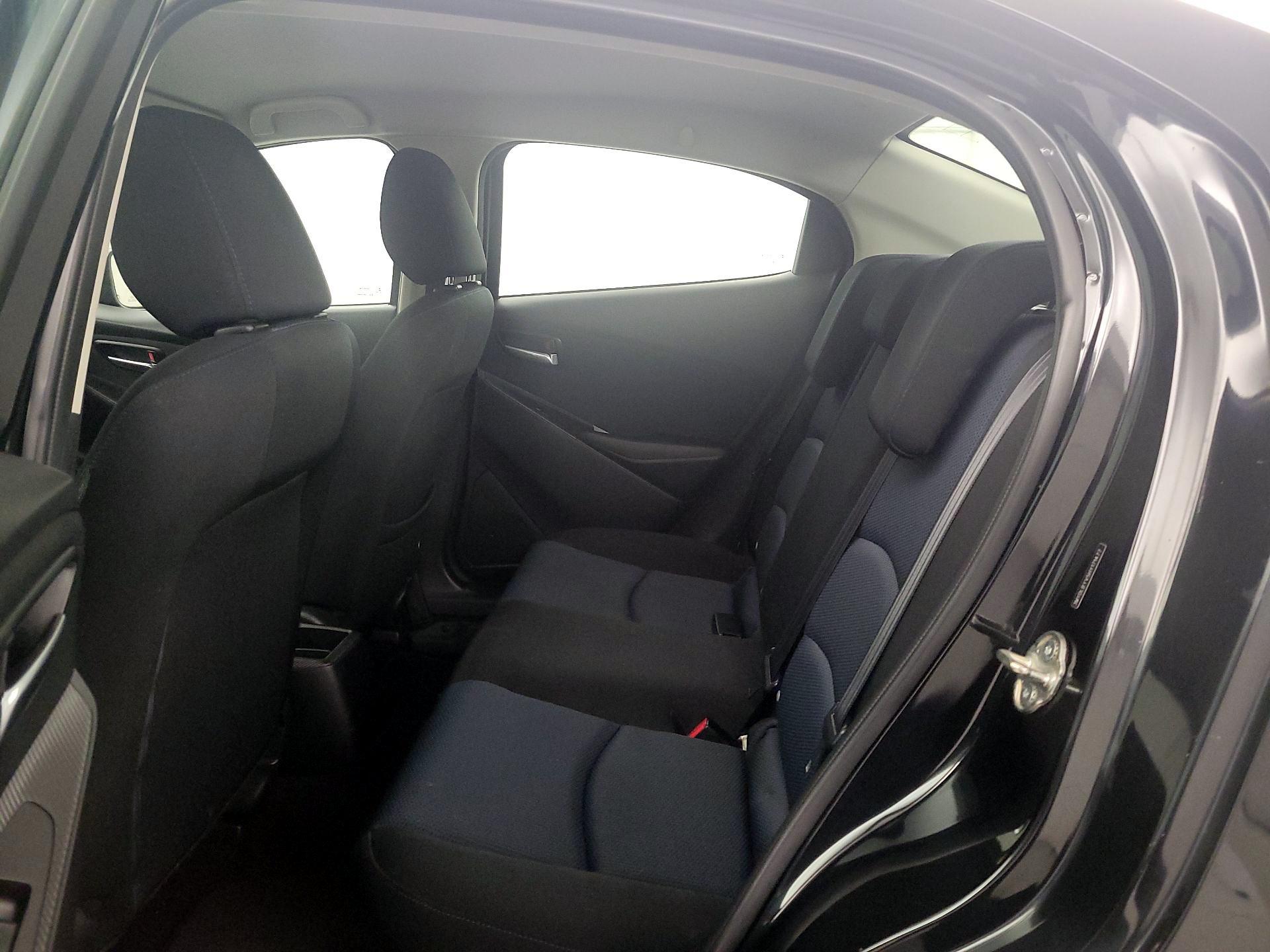 Thumbnail: 2017 Toyota Yaris iA - 19