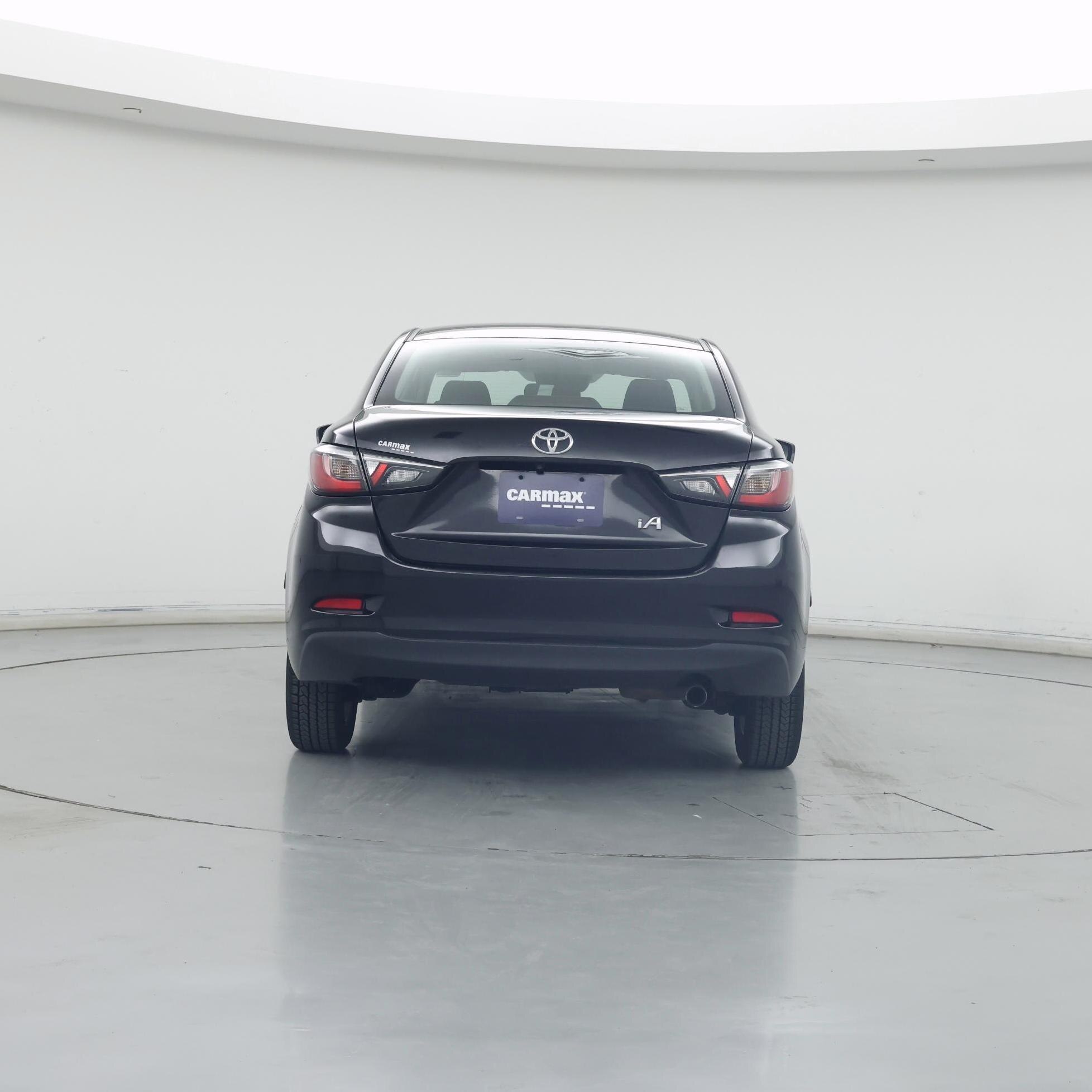 Thumbnail: 2017 Toyota Yaris iA - 6