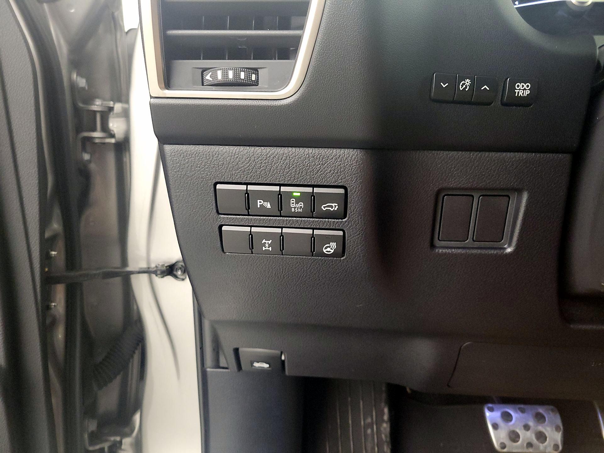 Thumbnail: 2015 Lexus NX - 13