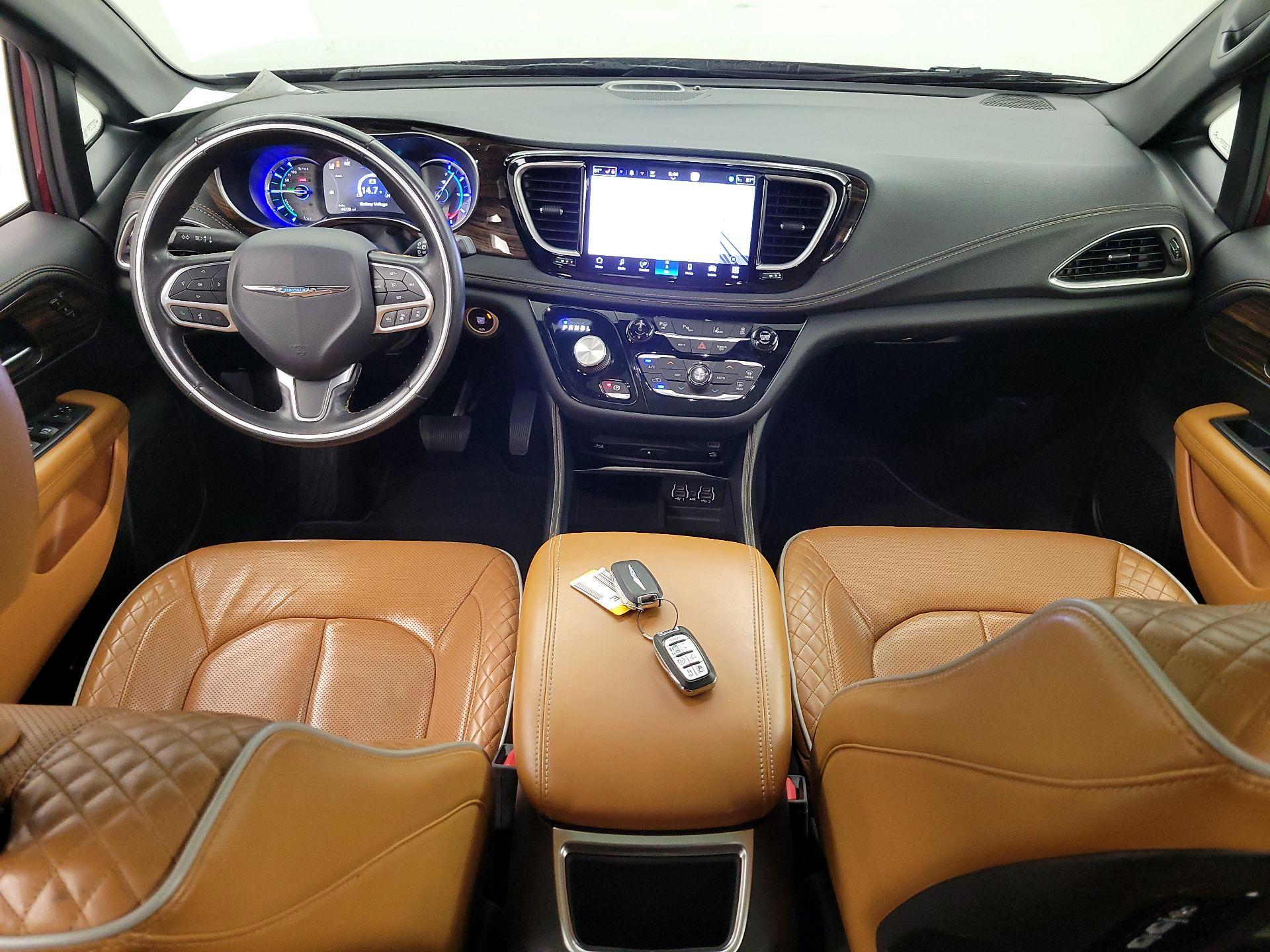 Thumbnail: 2021 Chrysler Pacifica - 9