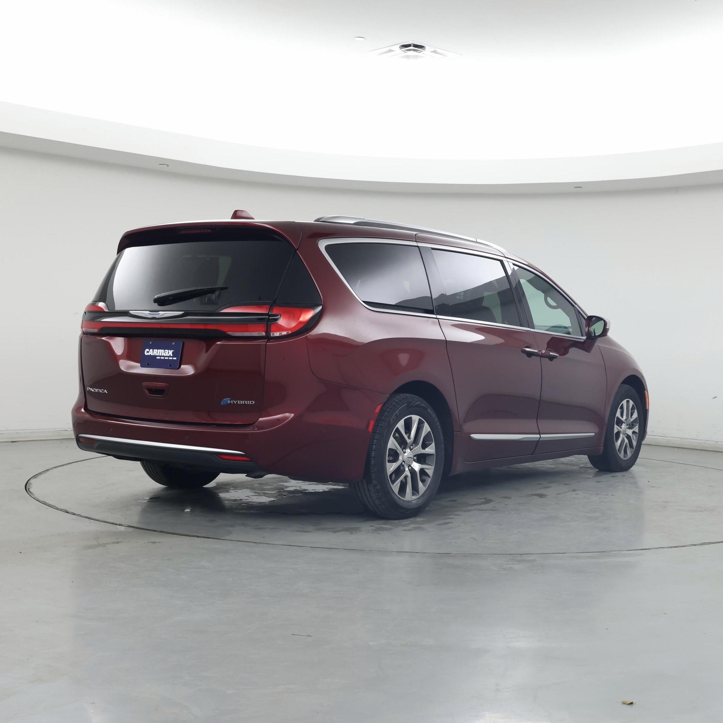 Thumbnail: 2021 Chrysler Pacifica - 8