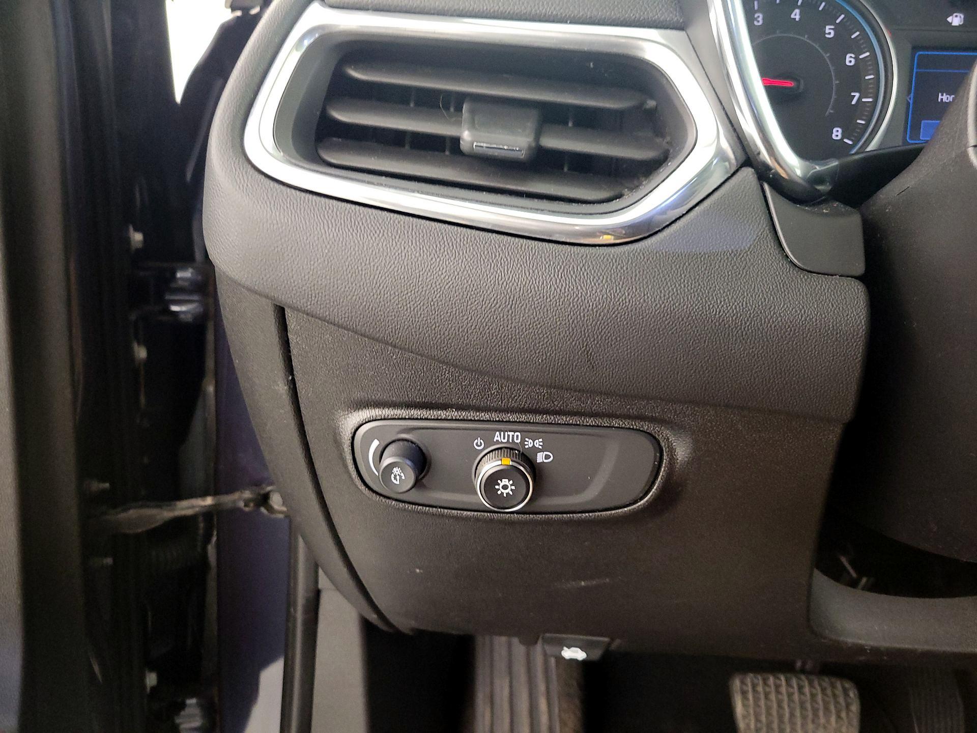 Thumbnail: 2019 Chevrolet Equinox - 13