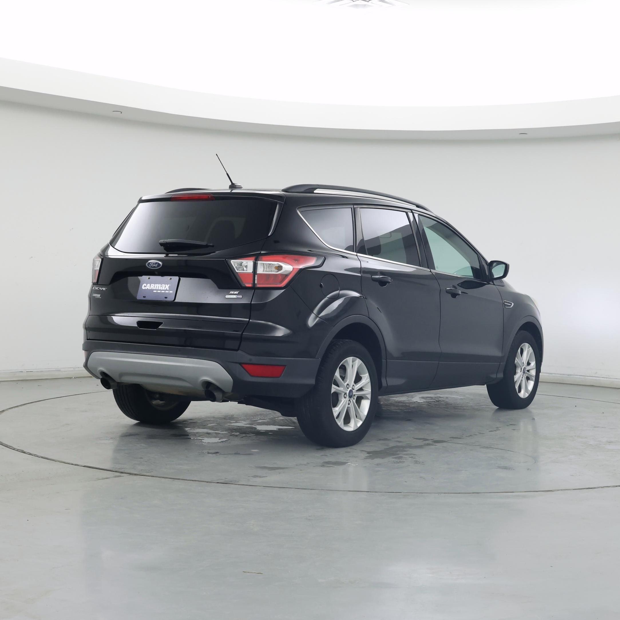 Thumbnail: 2017 Ford Escape - 8