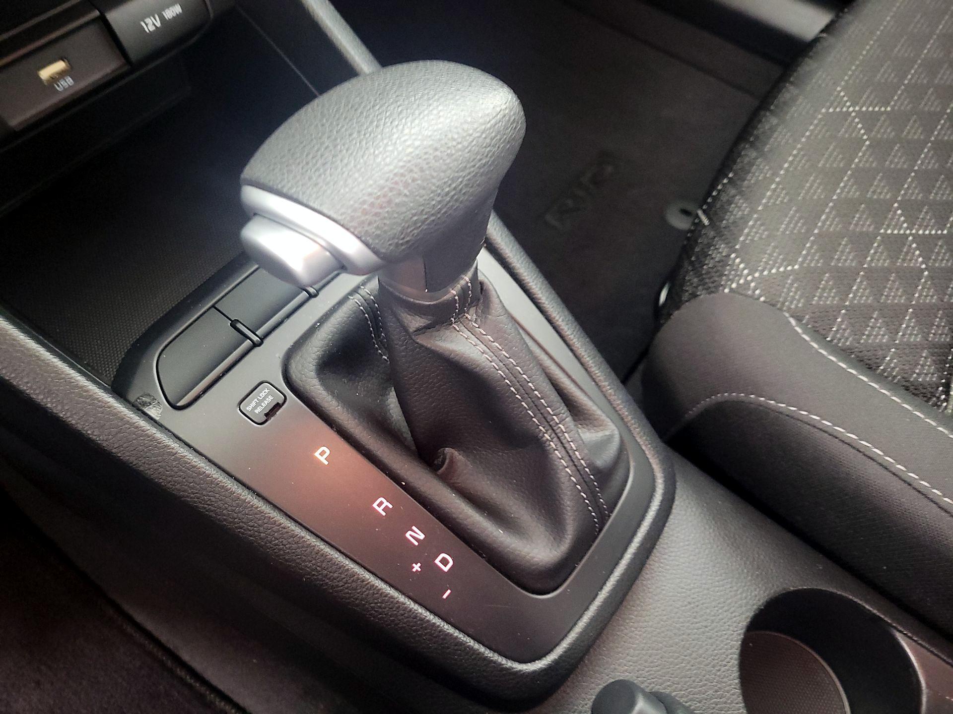 Thumbnail: 2023 Kia Rio - 17