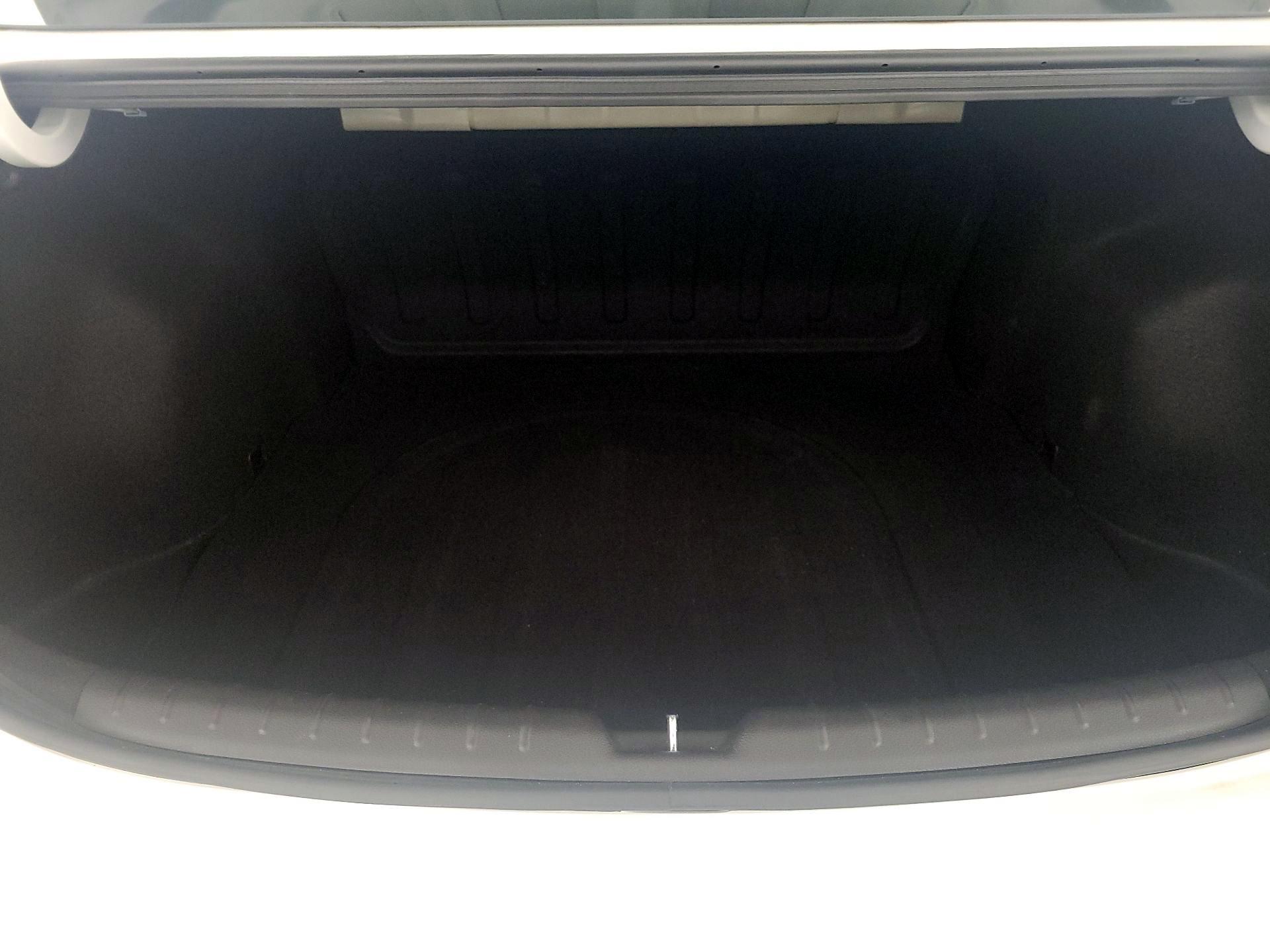 Thumbnail: 2023 Kia Rio - 20